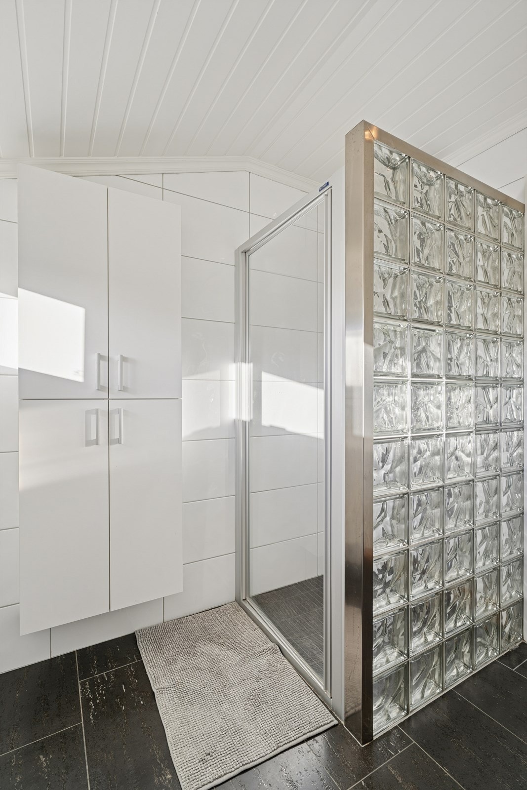 Dusjnisje Galleribilde