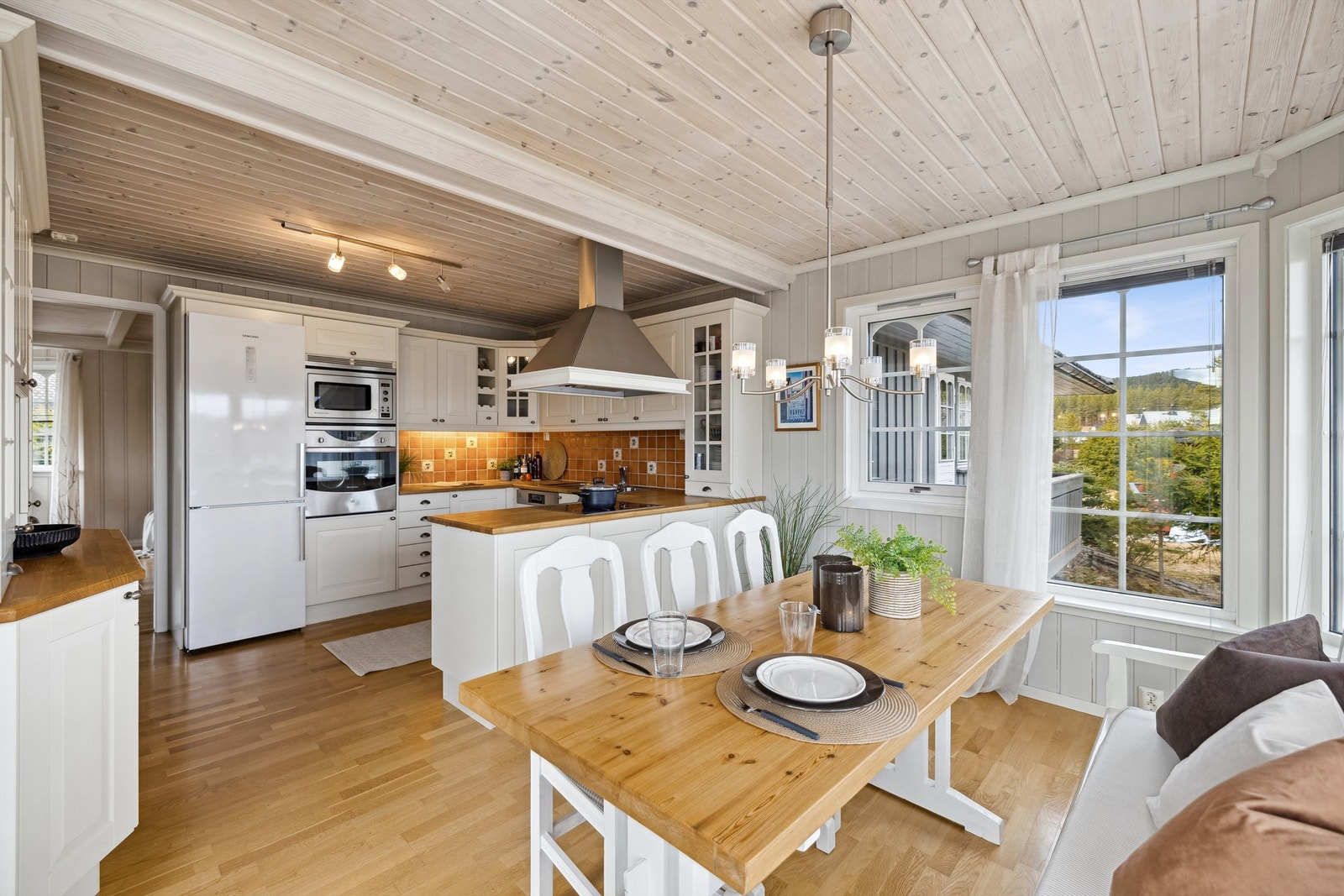 Kjøkken/allrom Galleribilde