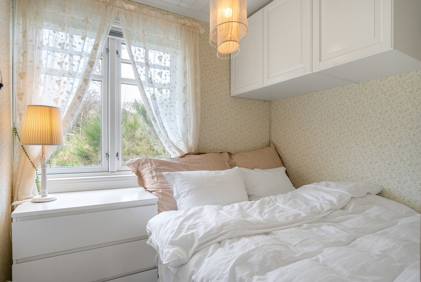 Soverom i 1. etasje Galleribilde