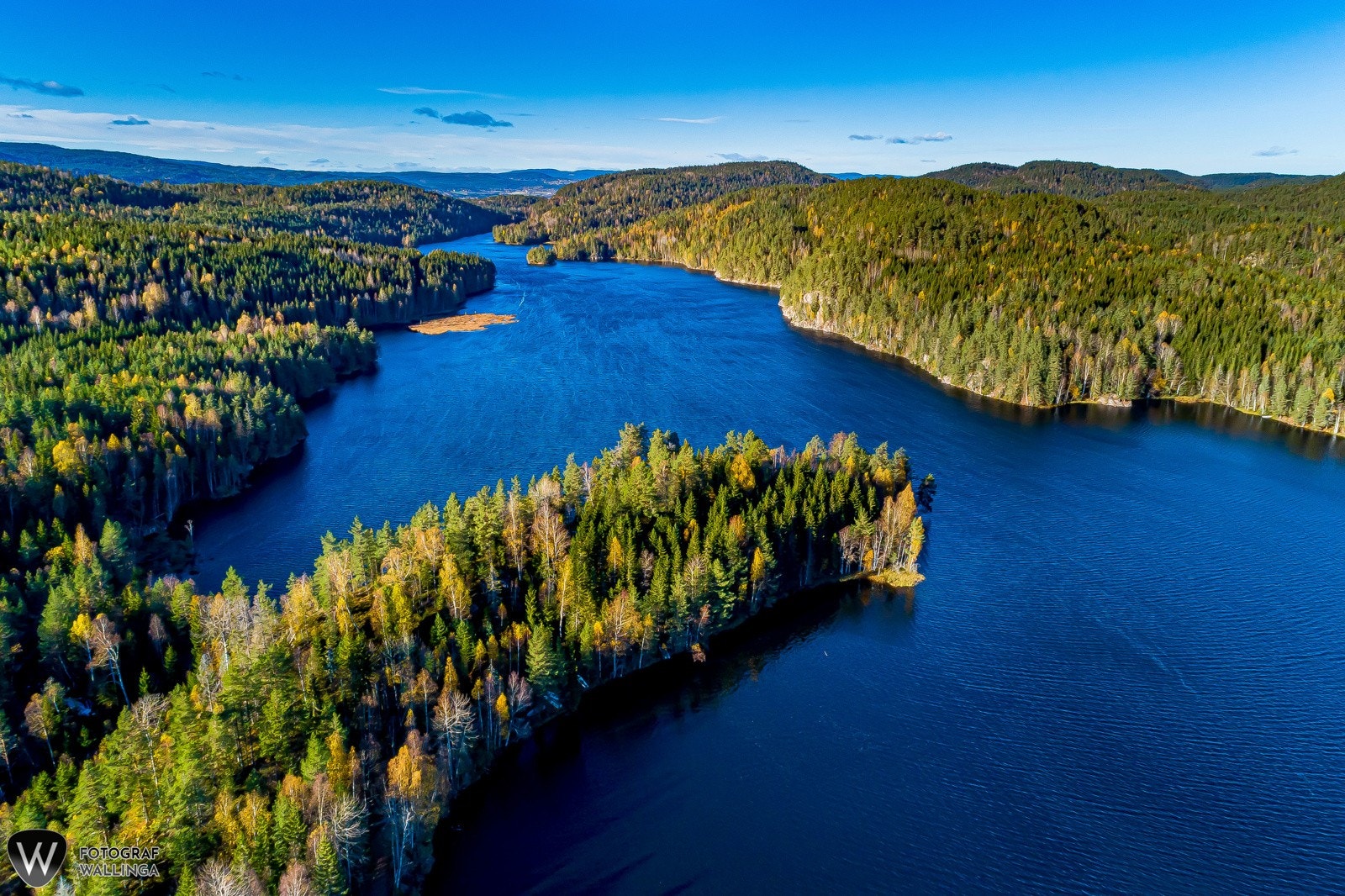 Suluvann i nærheten med bade og fiskemuligheter. Galleribilde