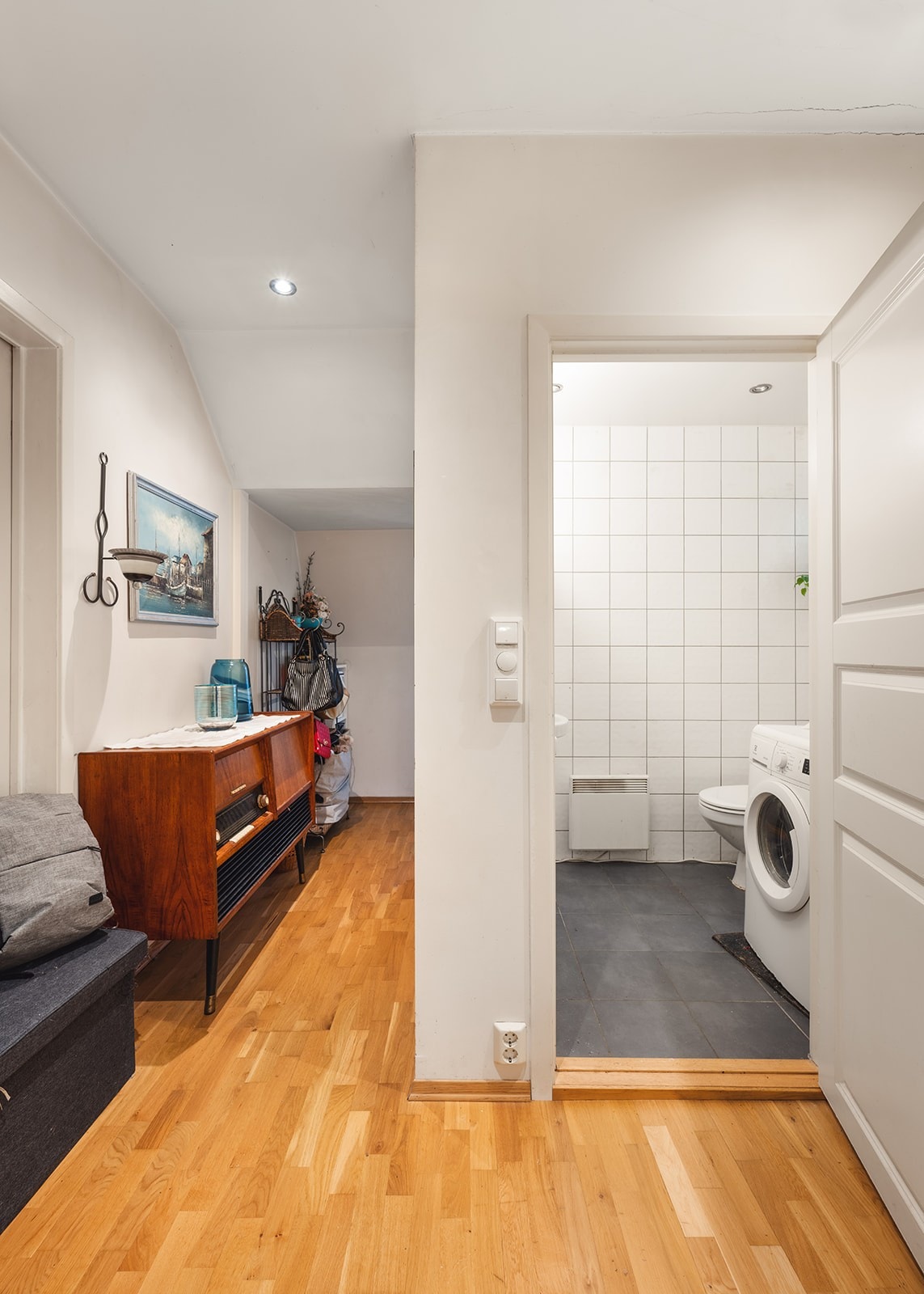 Lys og luftig gang. Galleribilde