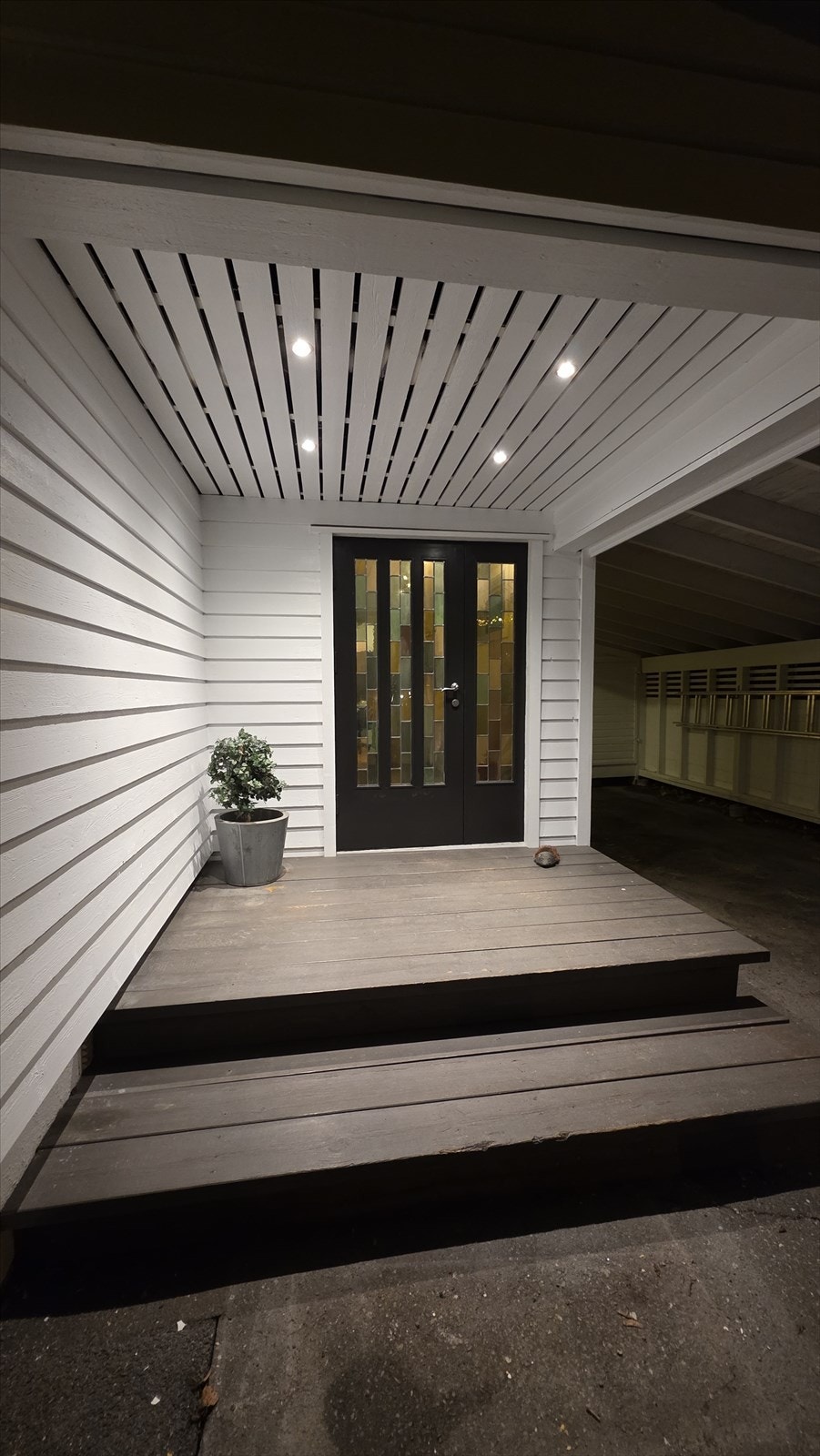 Overbygget inngangsparti. Galleribilde