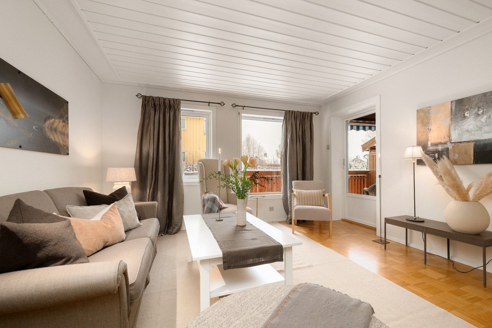 Velkommen til Cathinka Guldbergs veg 7B - en lys og pen leilighet med god og gjennomgående planløsning! Galleribilde