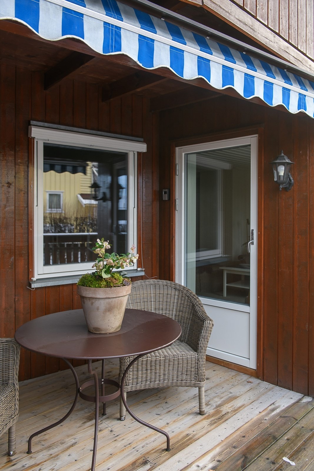 Terrasse. Galleribilde
