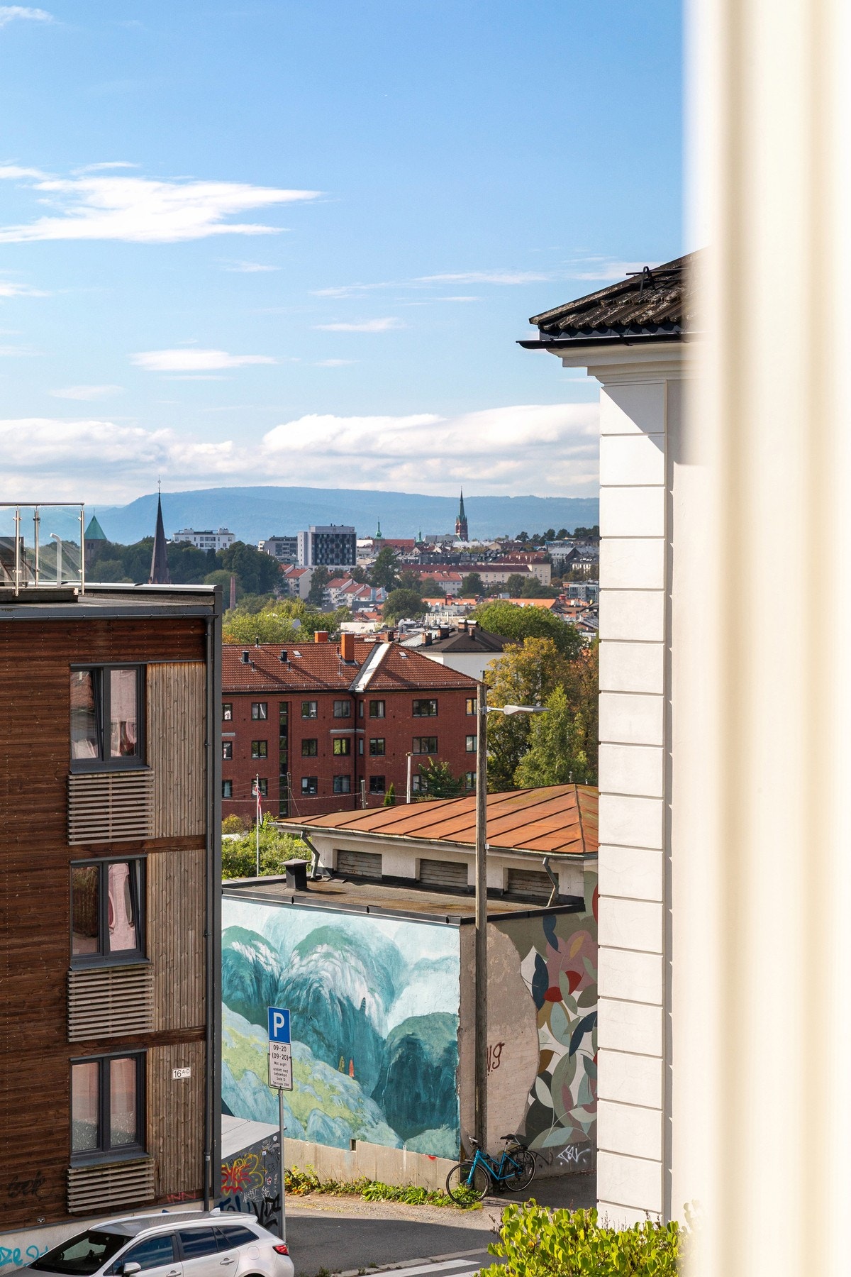 Flott utsikt fra stue vinduet Galleribilde