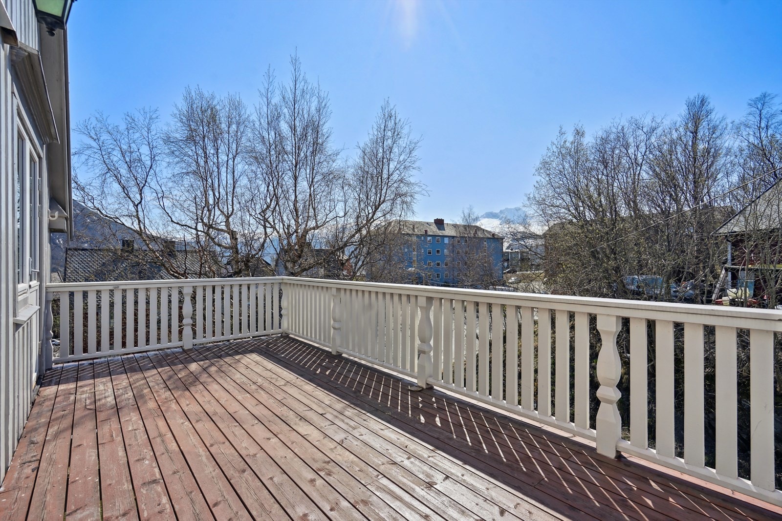 Her er det god plass til utemøbler Galleribilde