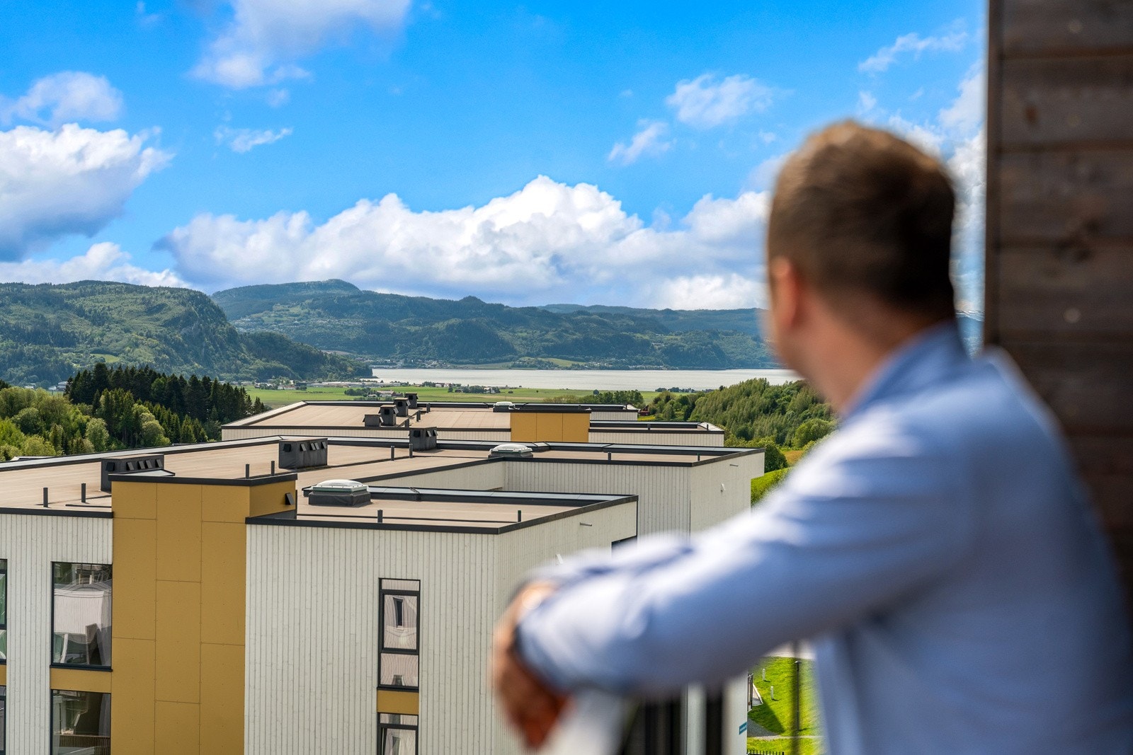 Proaktiv eiendomsmegling presenterer Andersbakkan 83 og denne nydelige toppleiligheten med egen privat takterrasse, Galleribilde