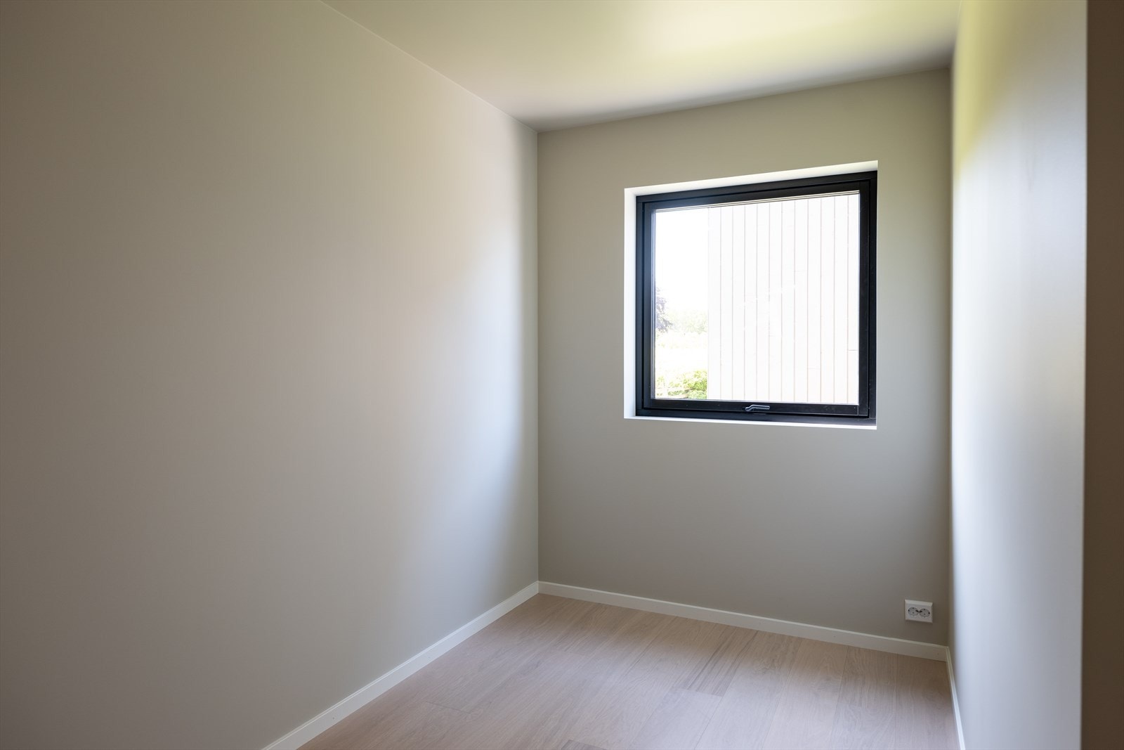 Rommet ligger skjermet plassert, uten trafikk og støy. Galleribilde