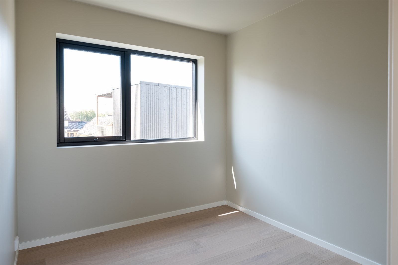 Soverom i 2. etg. er på 6 m² og egner seg ypperlig som gjesterom, barnerom eller hjemmekontor. Galleribilde