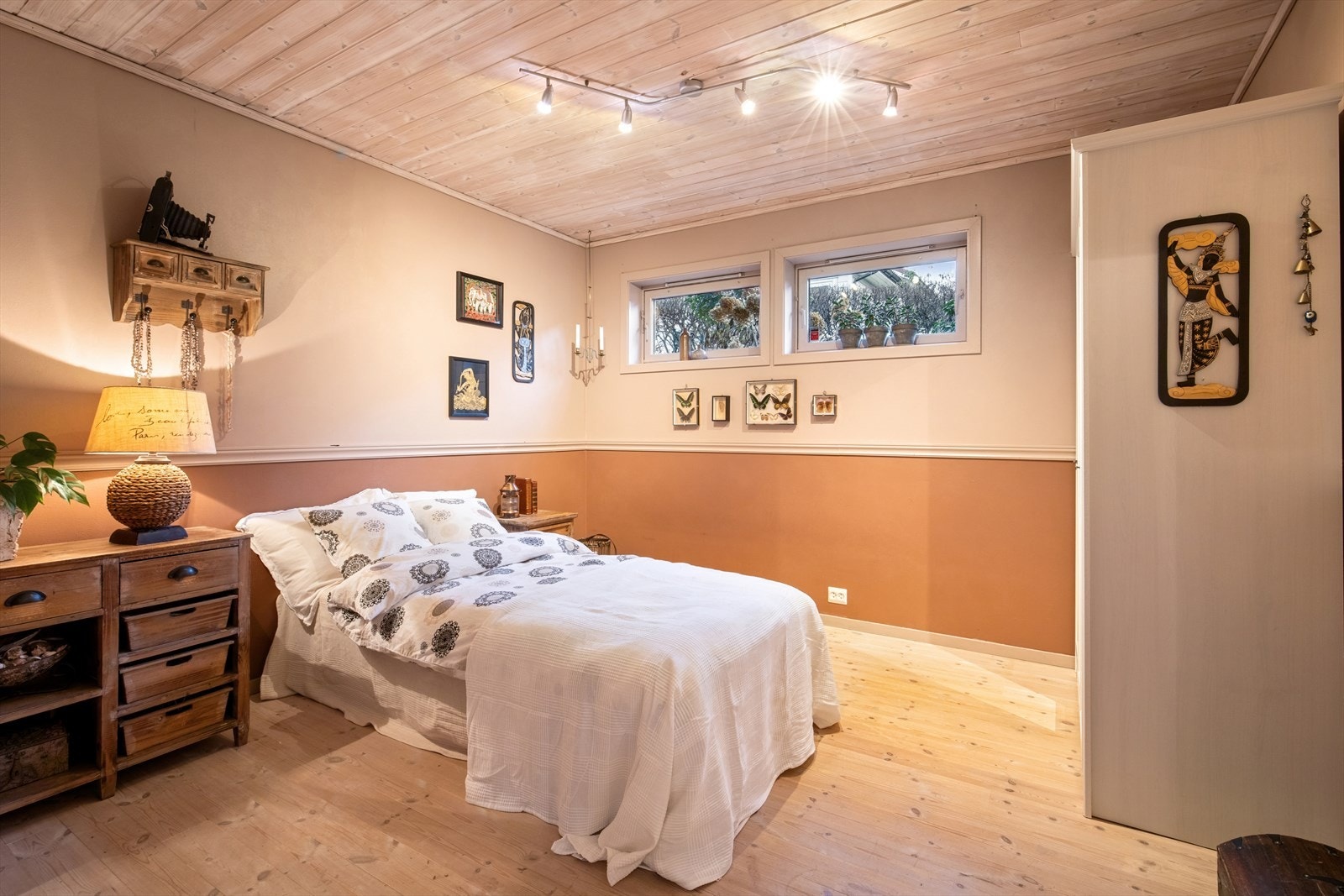 Kjeller: Soverom (godkjent for varig opphold, men pga små vinduer ikke godkjent som soverom) Galleribilde