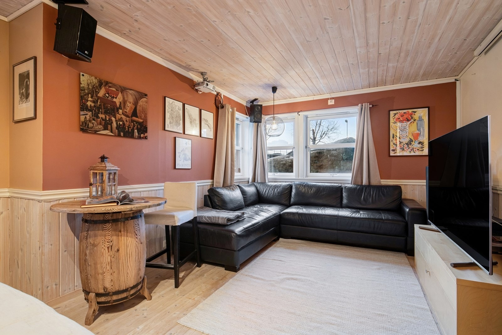 Kjeller: Kjellerstue Galleribilde