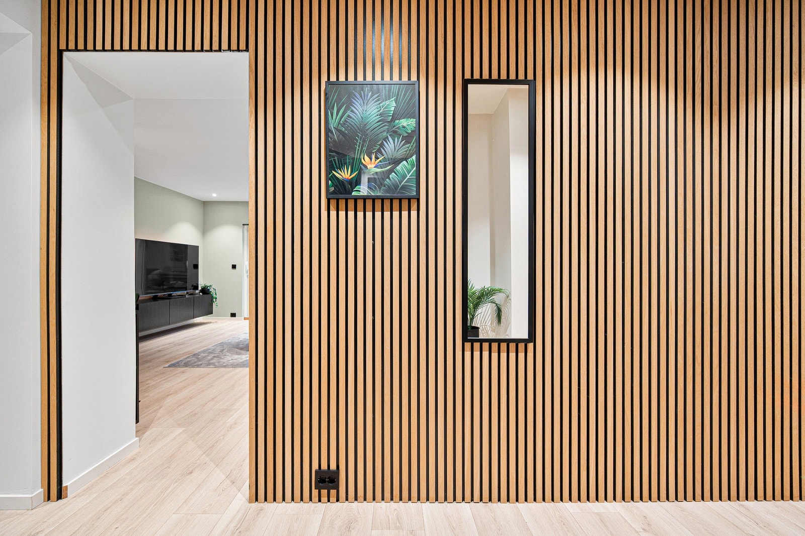 Leiligheten ble betydelig oppgradert i 2021-2022, og består av tidsriktige og fine materialvalg. Galleribilde