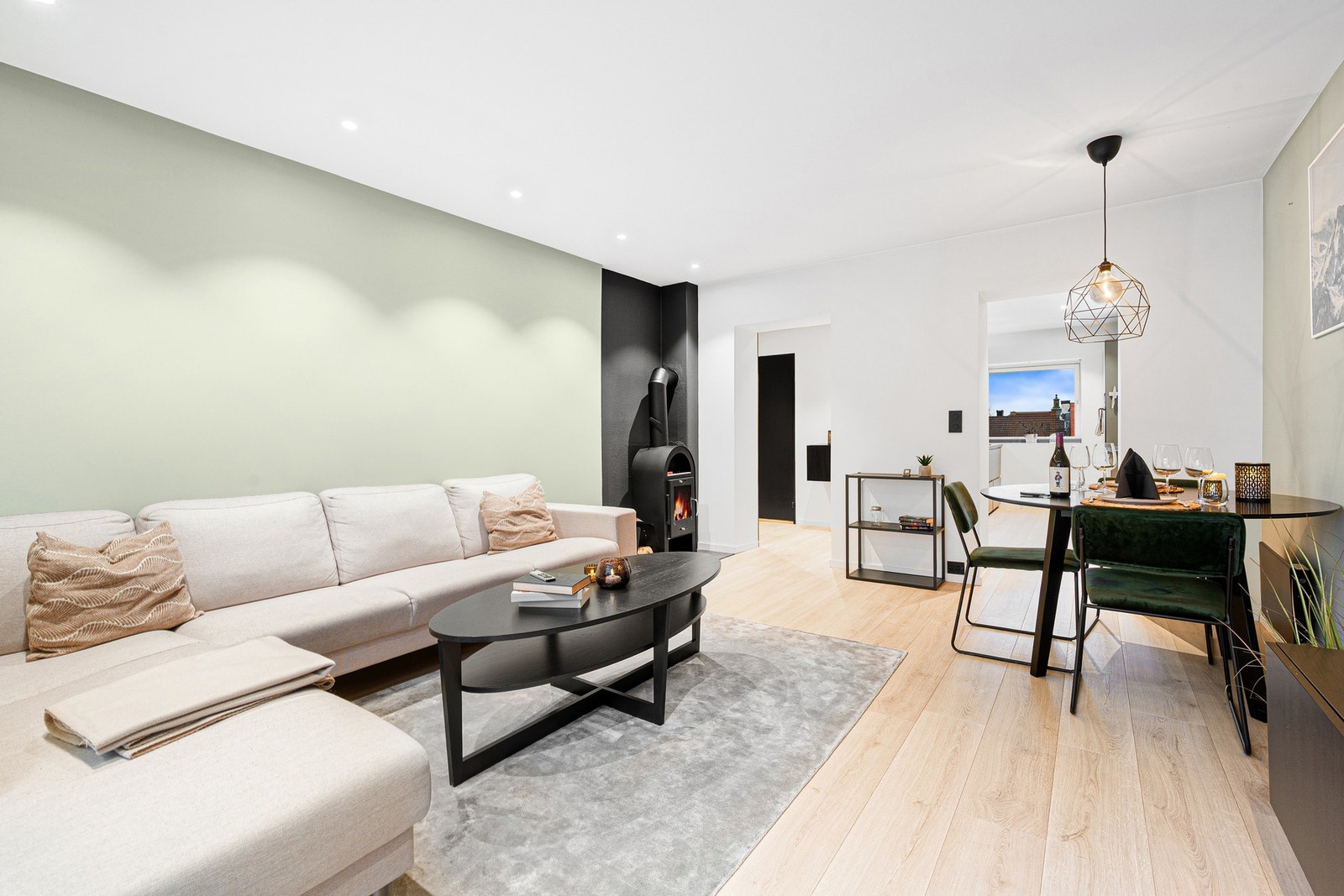 Vedovn som sørger for økonomisk oppvarming og hyggelig atmosfære. Galleribilde