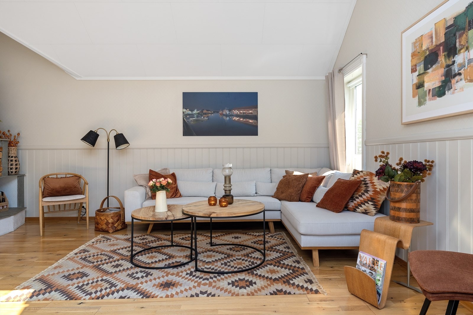 Hele denne etasjen har god takhøyde Galleribilde