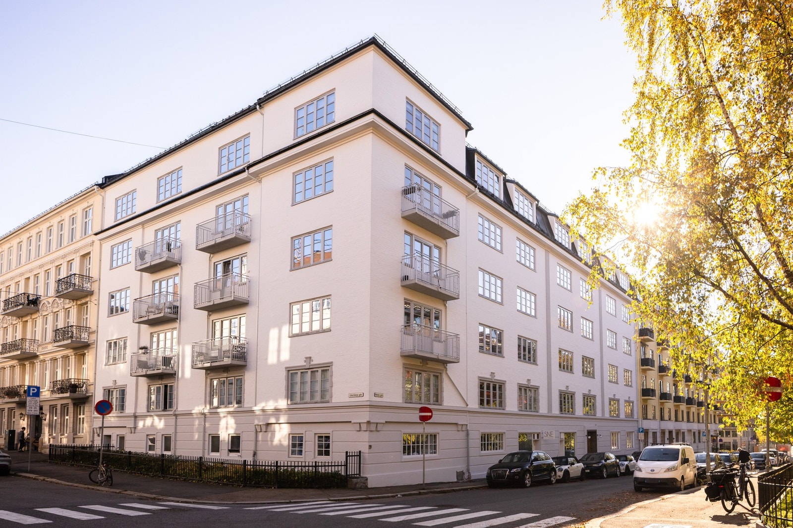 Nobels gate er en roligere, enveiskjørt gate og en av Frogners mest attraktive gater. Galleribilde