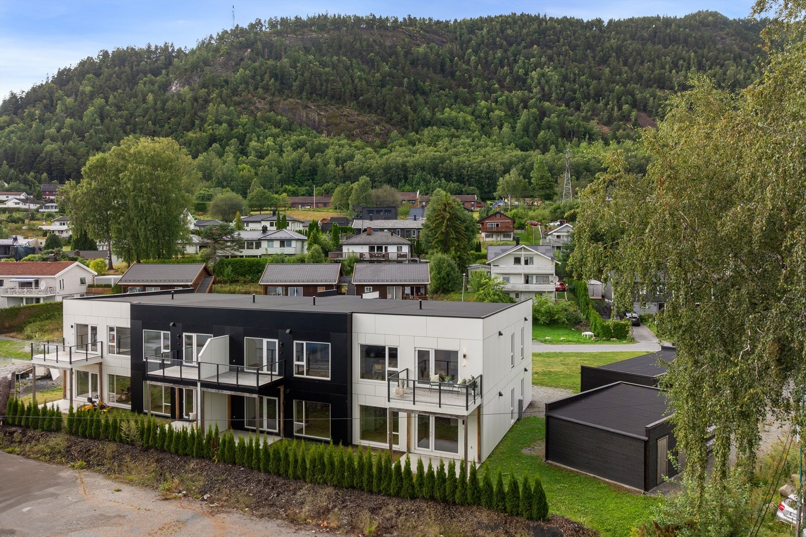 I nærheten har du flere turmuligheter som blant annet Solbergfjellet. Galleribilde