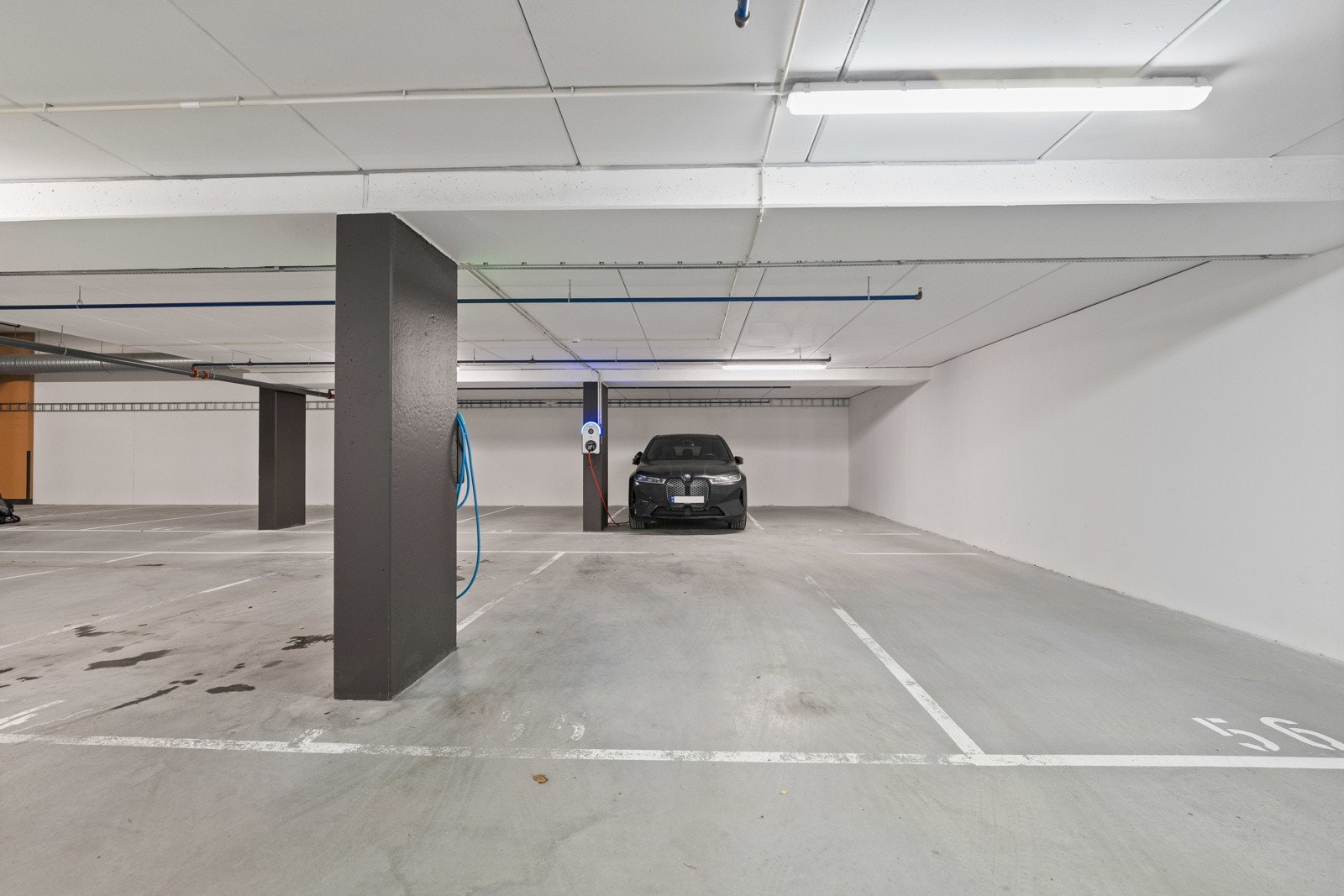 Leiligheten medfølger garasjeplass 45 og 55. Galleribilde