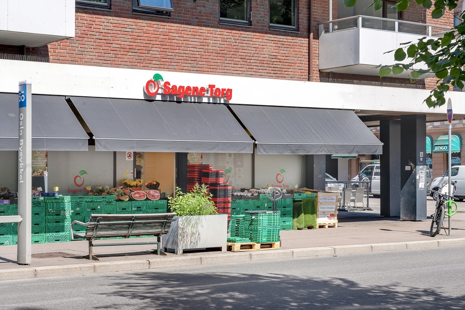 Sagene Torg tilbyr et utvalg av butikker og tjenester. Galleribilde