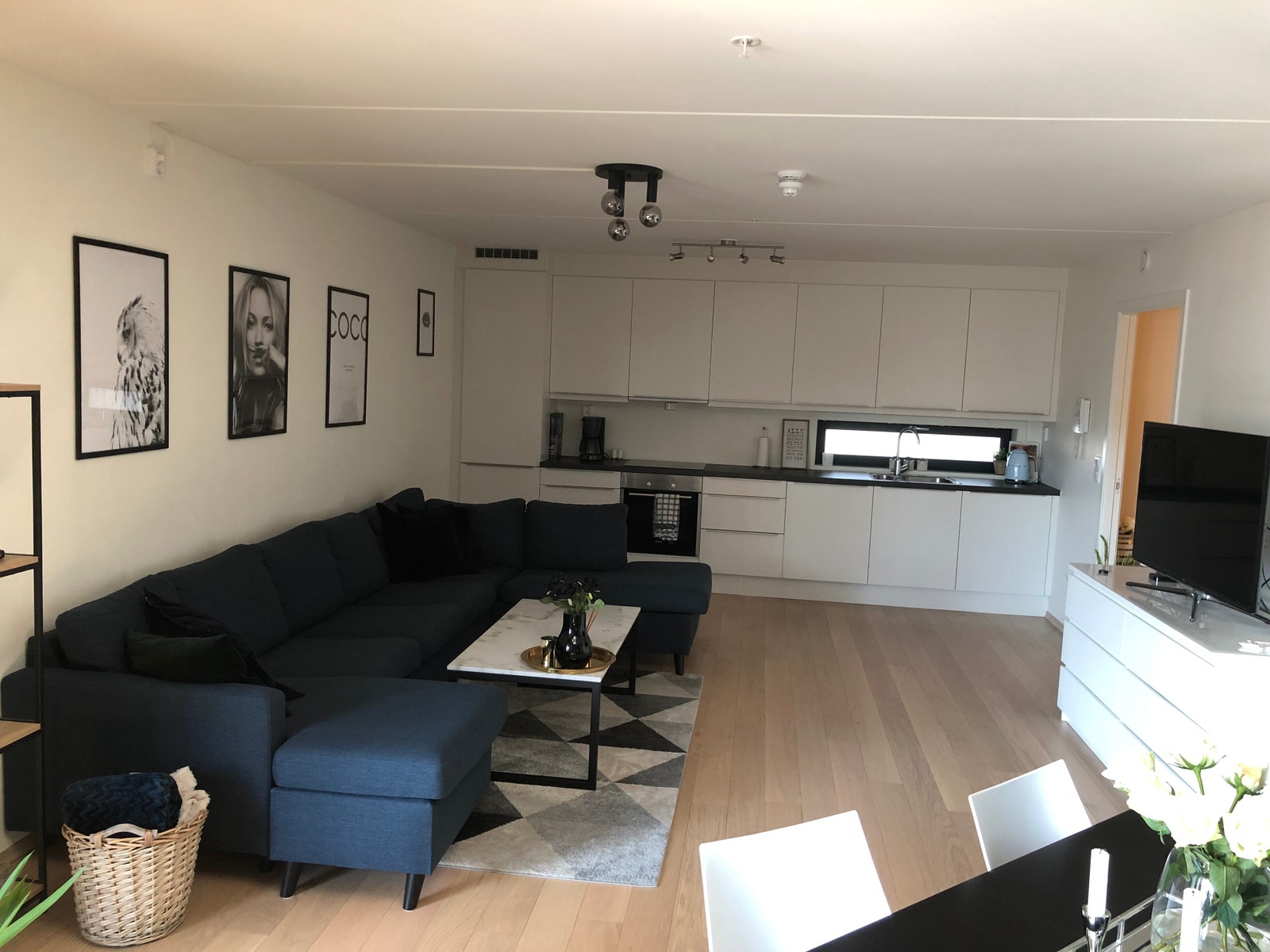 Slik var leiligheten møblert før Galleribilde