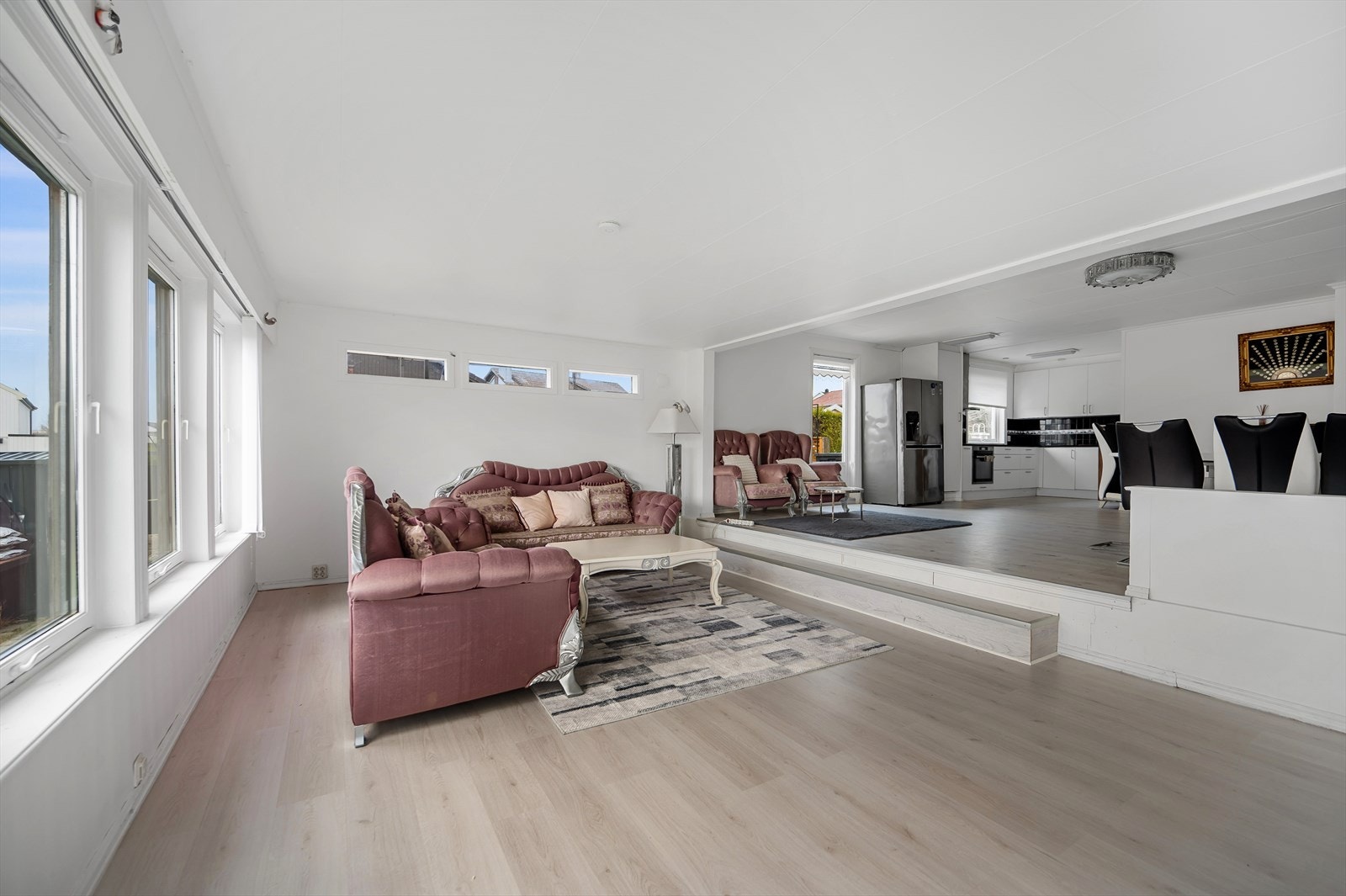 Huset har fleksible innredningsmuligheter som kan tilpasses en familie og dens stadig skiftende behov. Galleribilde