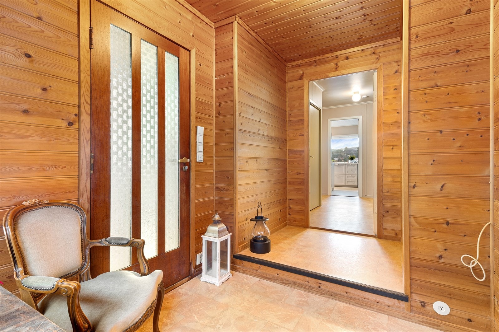 Entréen har et areal på 6,7 m². Galleribilde