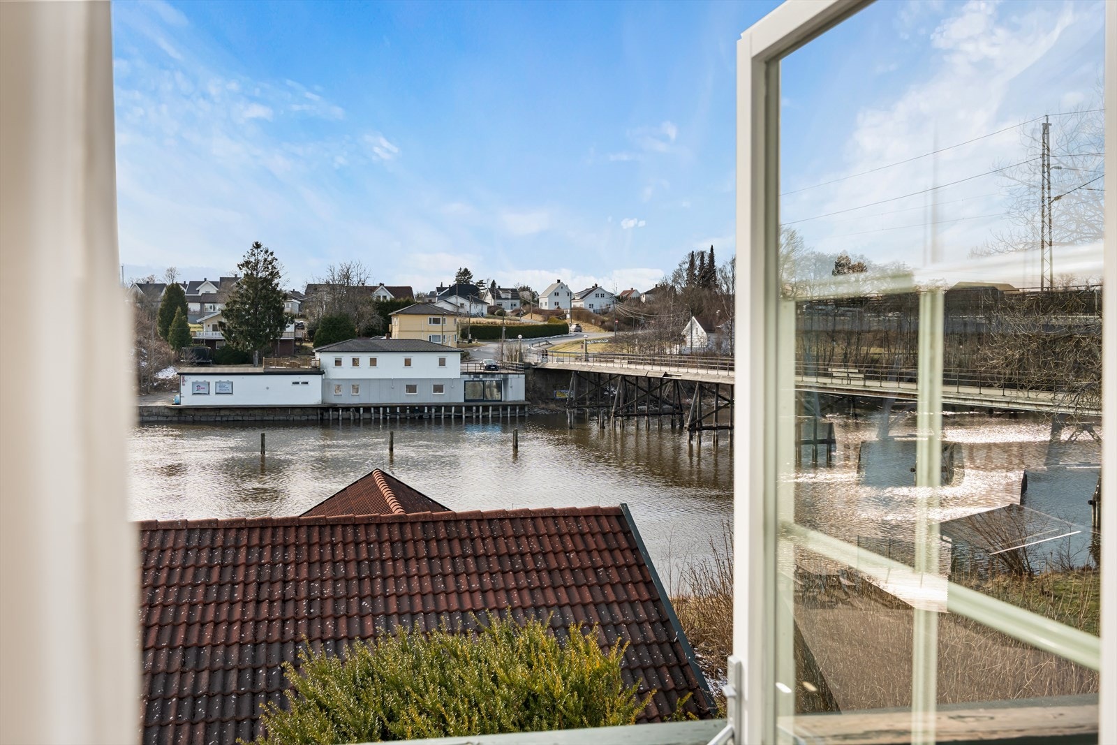 Utsikt fra loftsetasjen. Galleribilde