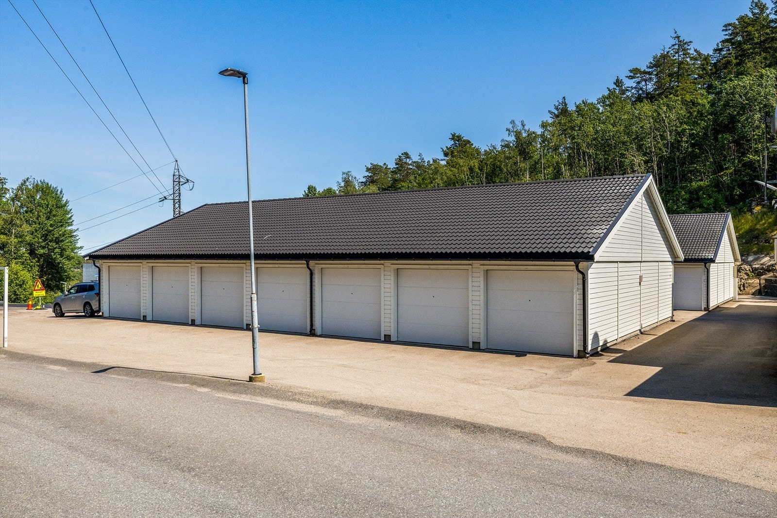 Det medfølger en garasjeplass. Galleribilde