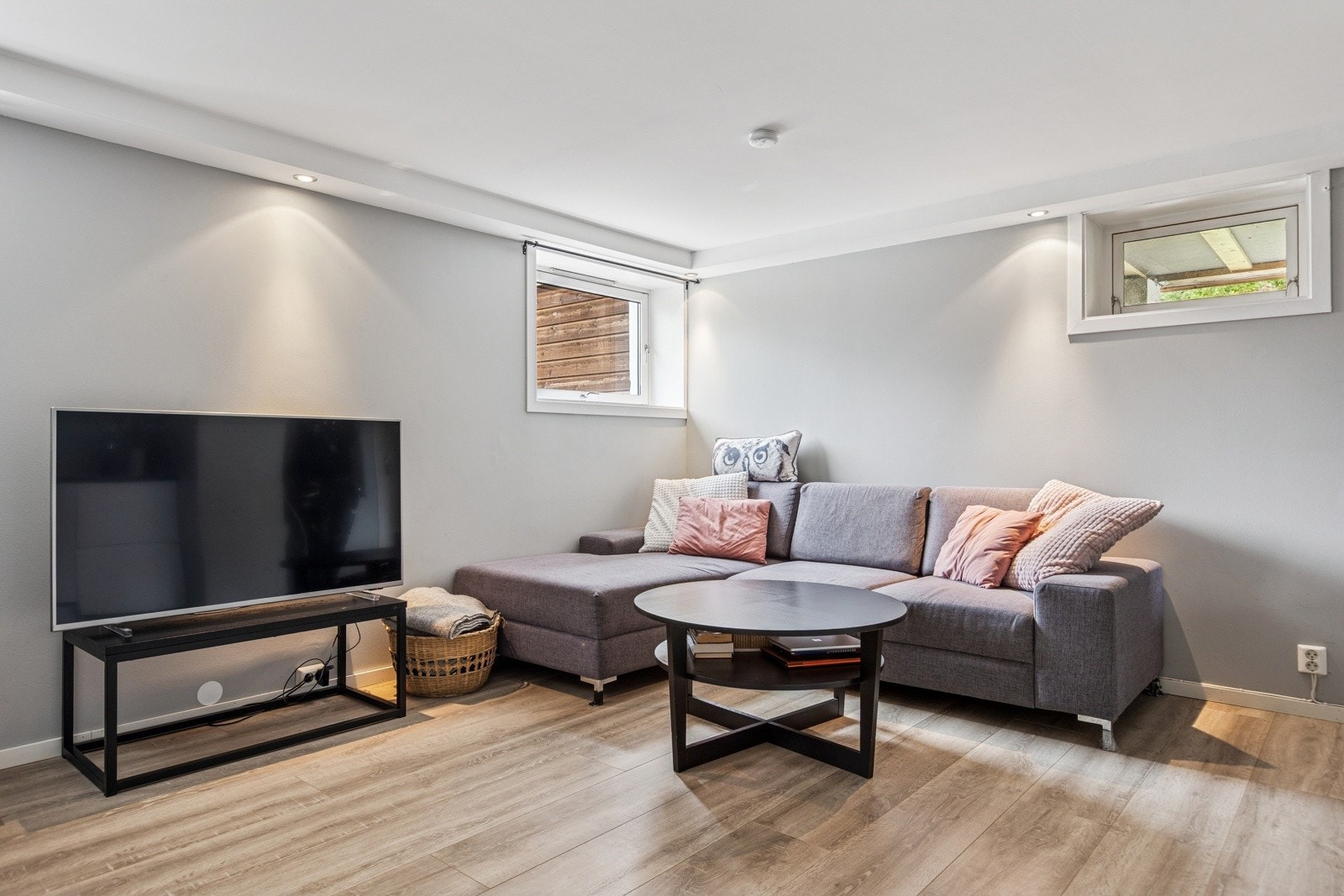 Store deler av kjellerdelen er oppusset i perioden 2020 - 2025. Galleribilde