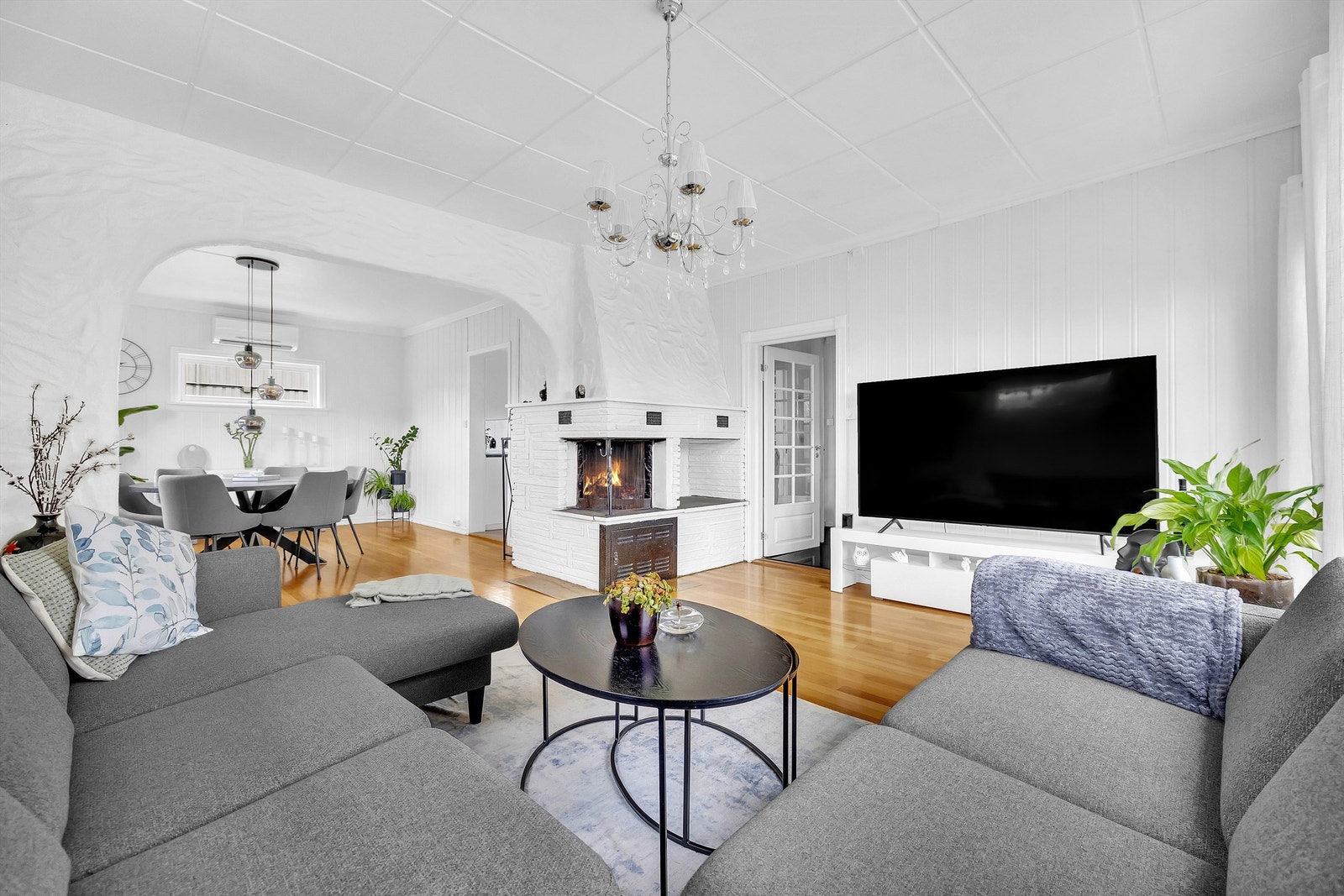 Lyst og åpent Galleribilde