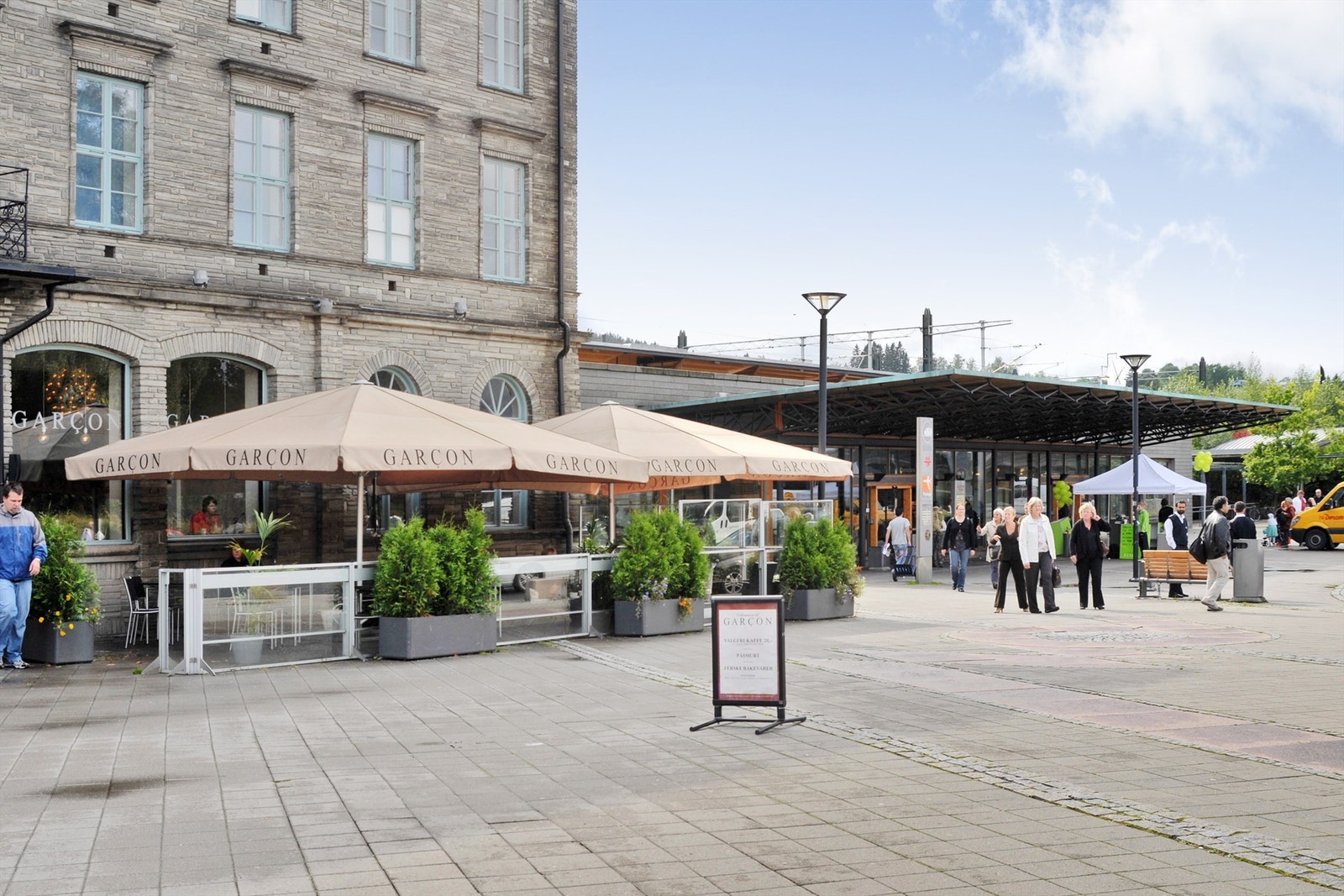 Garcon cafe ved togstasjonen Galleribilde