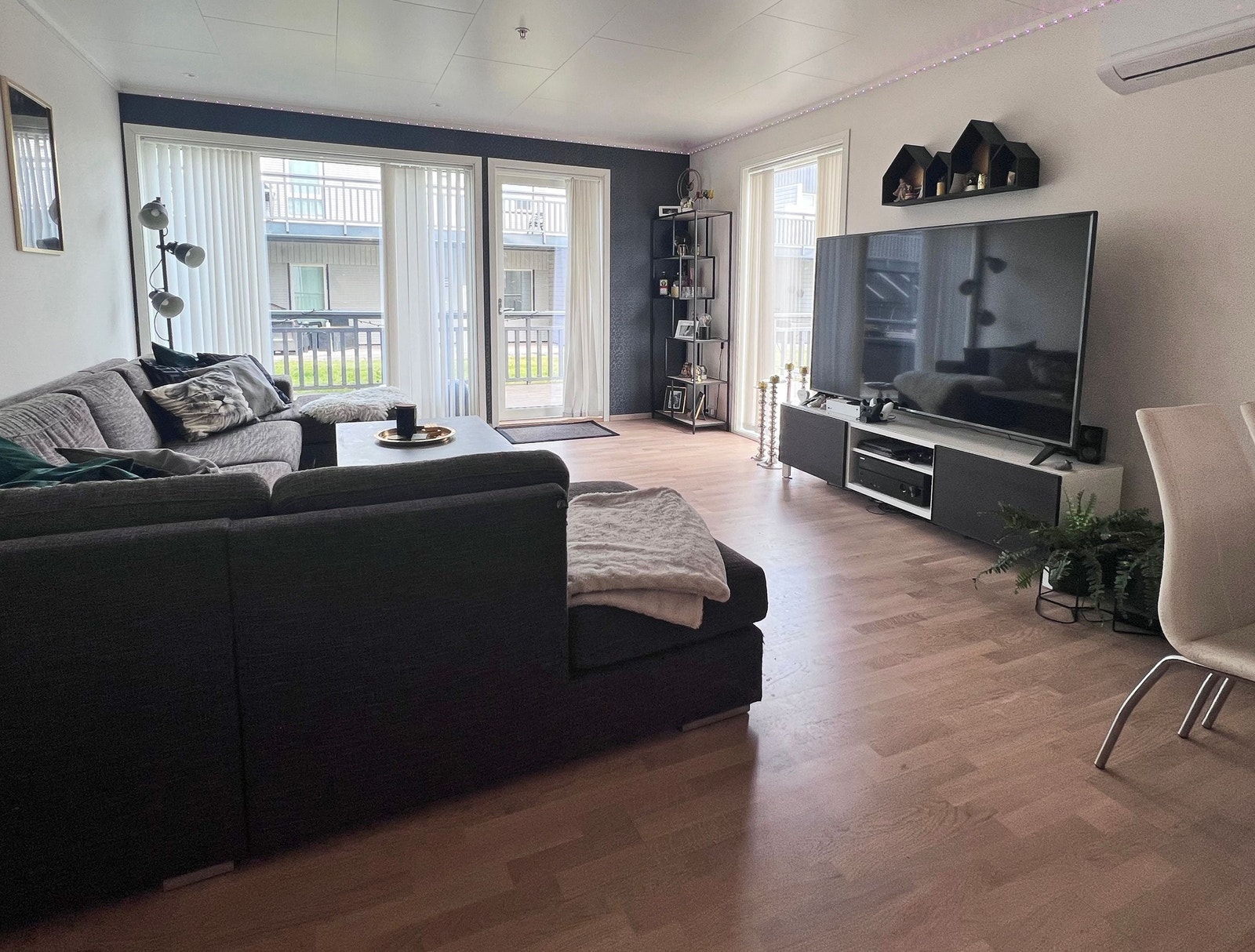 Godt lysinnslipp i stuen Galleribilde