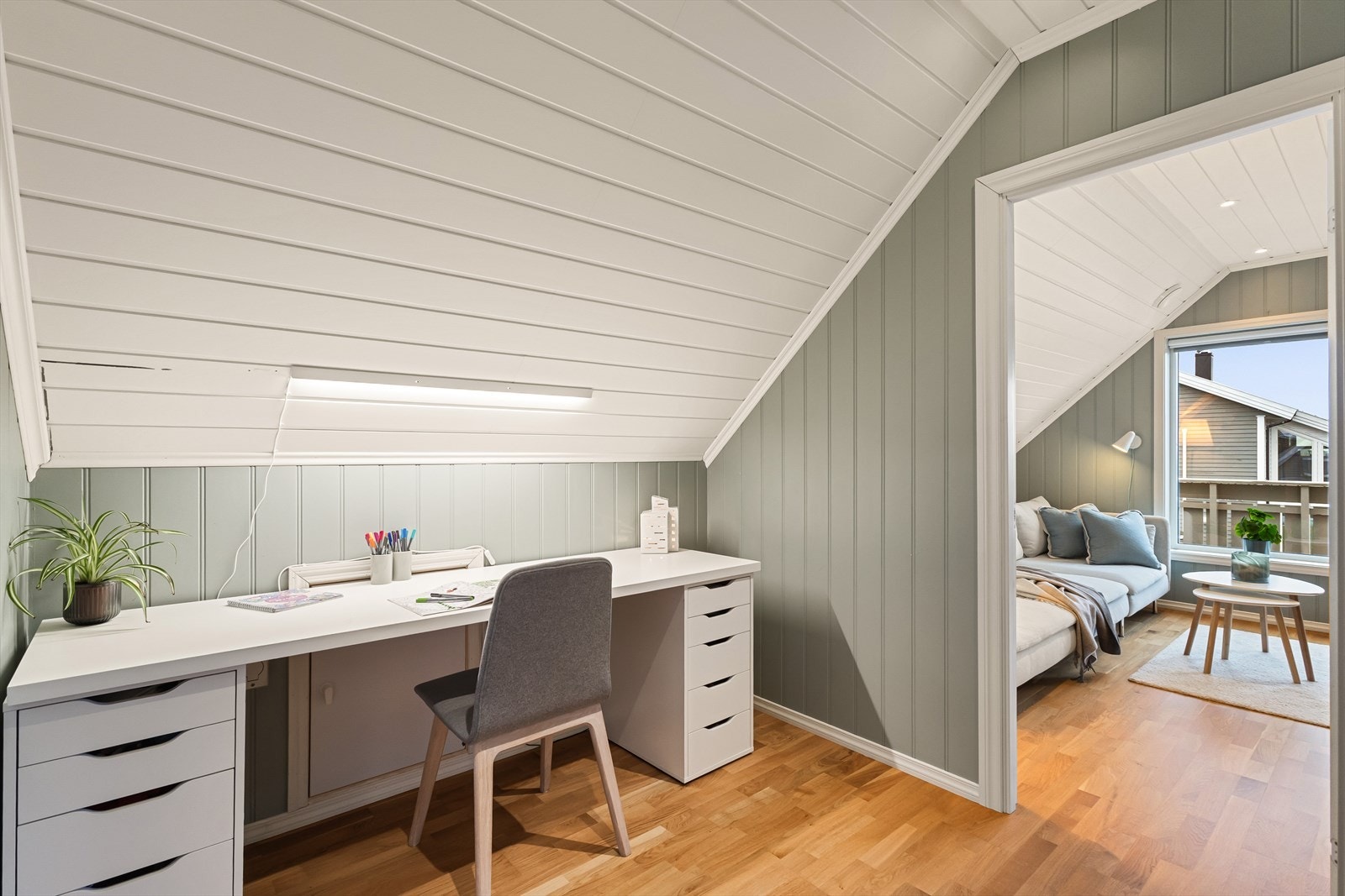 På loftet finner man også en kontor. Galleribilde