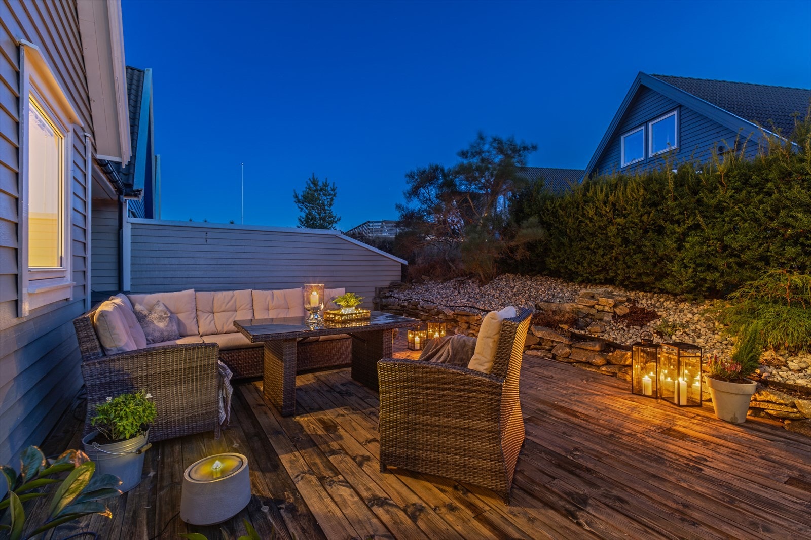 Her kan man innrede flere soner etter ønske - loungeområde, spiseplass, solsenger og mer. Galleribilde