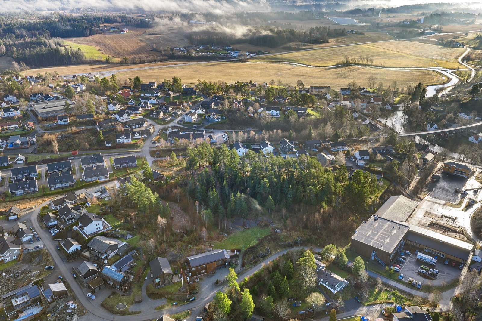 Hølen byr på et aktivt nærmiljø Galleribilde