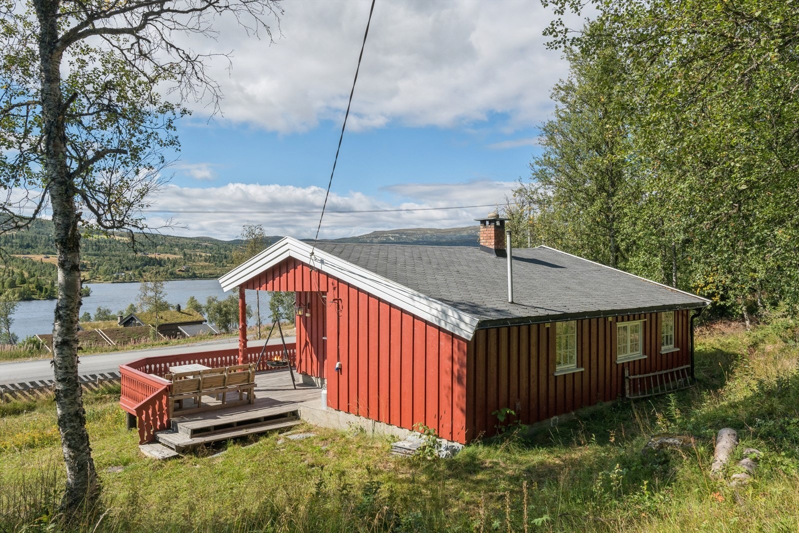 Hytta har attraktiv beliggenhet Vaset i Vestre Slidre kommune. Galleribilde