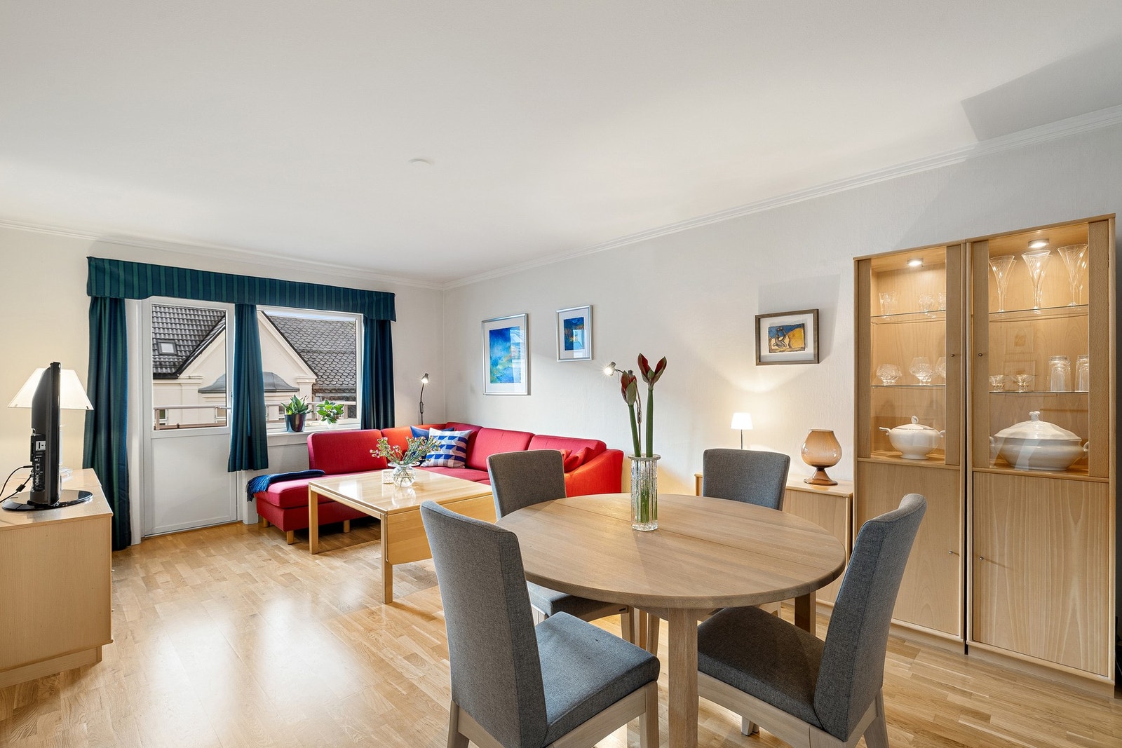 En lys og praktisk 3-roms leilighet med fin planløsning Galleribilde