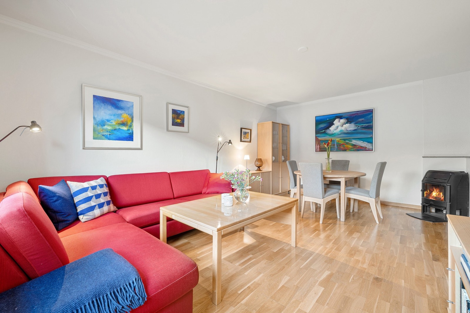 Vindu- og balkongdør er fra 2008. Galleribilde