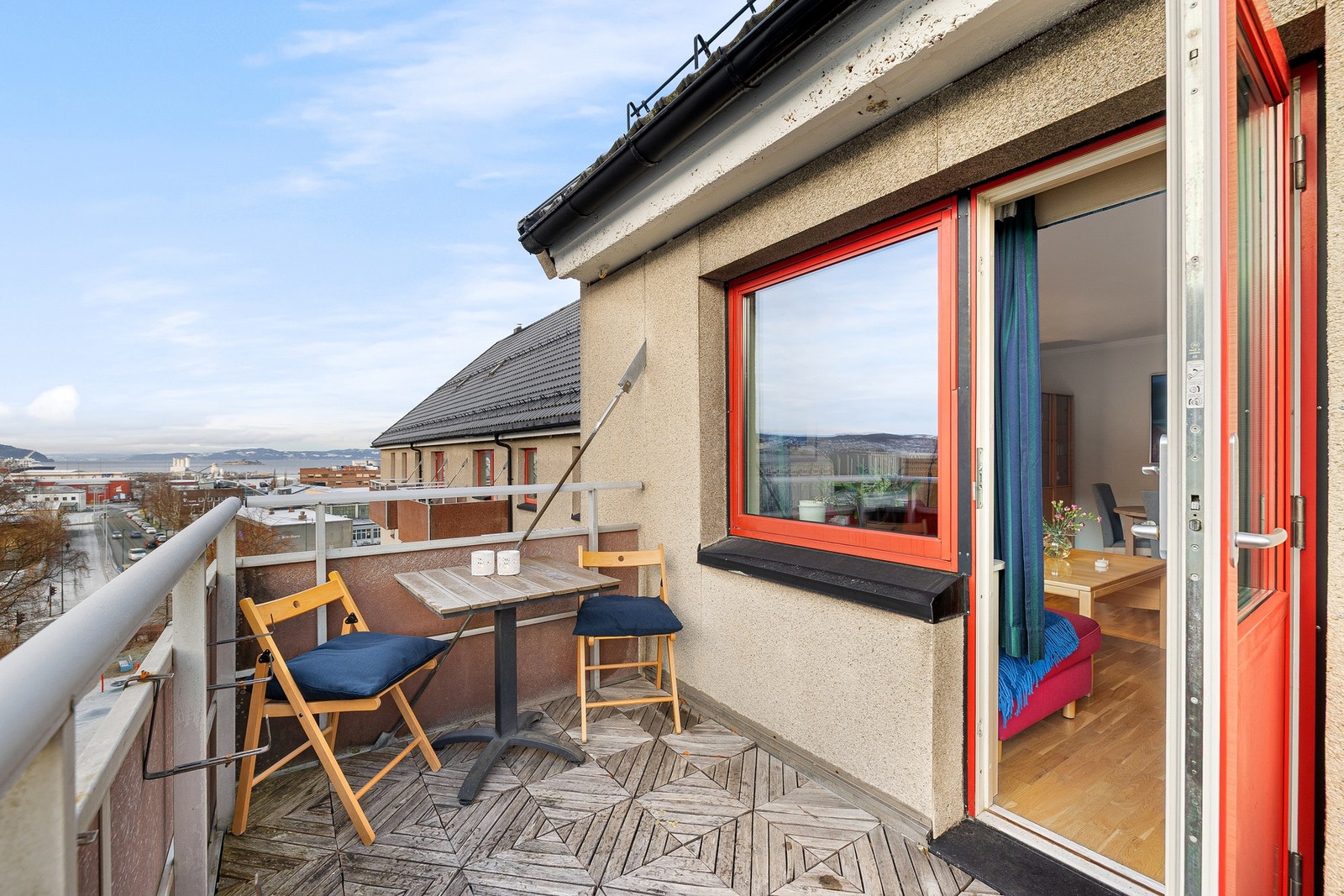 EiendomsMegler 1 v/ Eystein Wullum har gleden av å presentere Stiklestadveien 9 C! (Foto: Julian Nonstad/Nonstad foto) Galleribilde