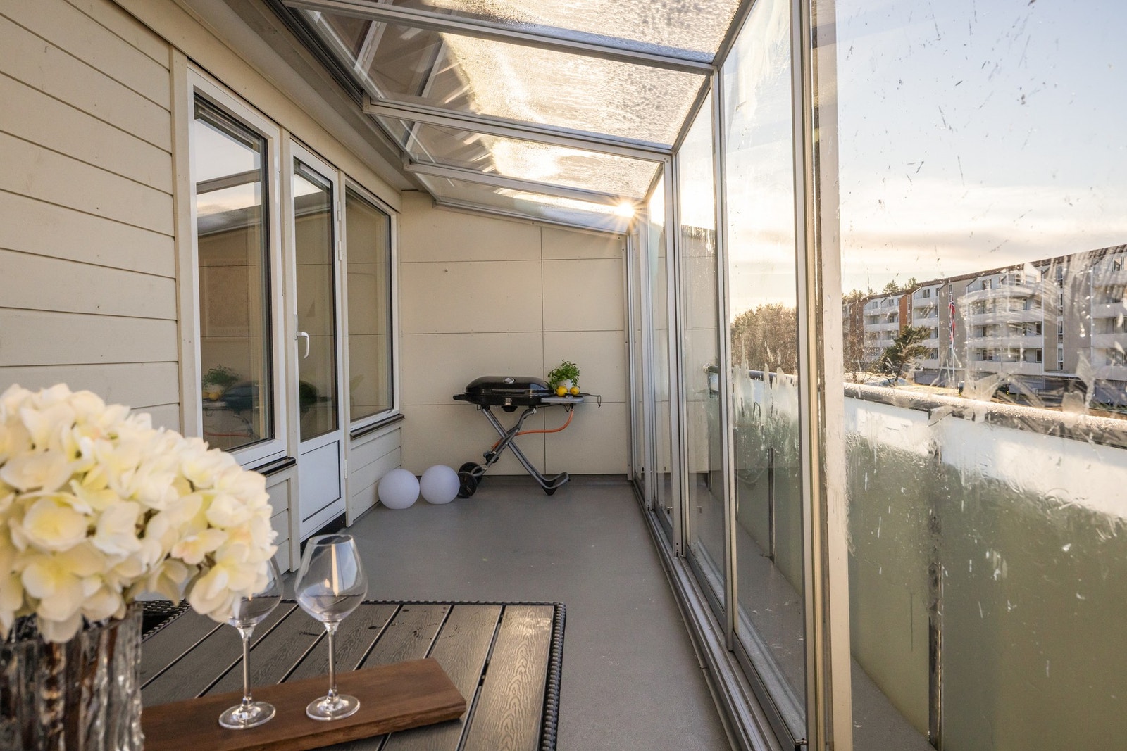 Flott utsikt over borettslagets fellesareal Galleribilde