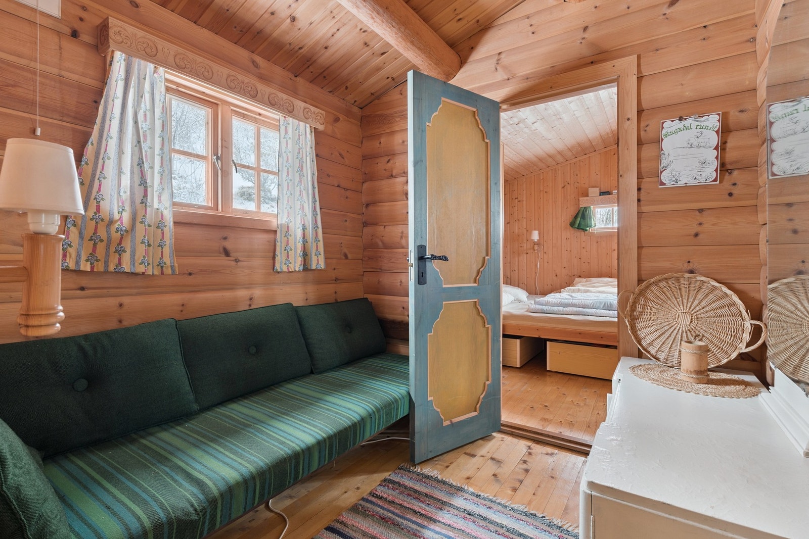 Gang/oppholdsrom mellom kjøkken og soverom. Galleribilde