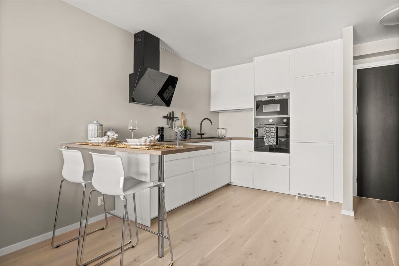 Kjøkkenet ble pusset opp i 2017 Galleribilde