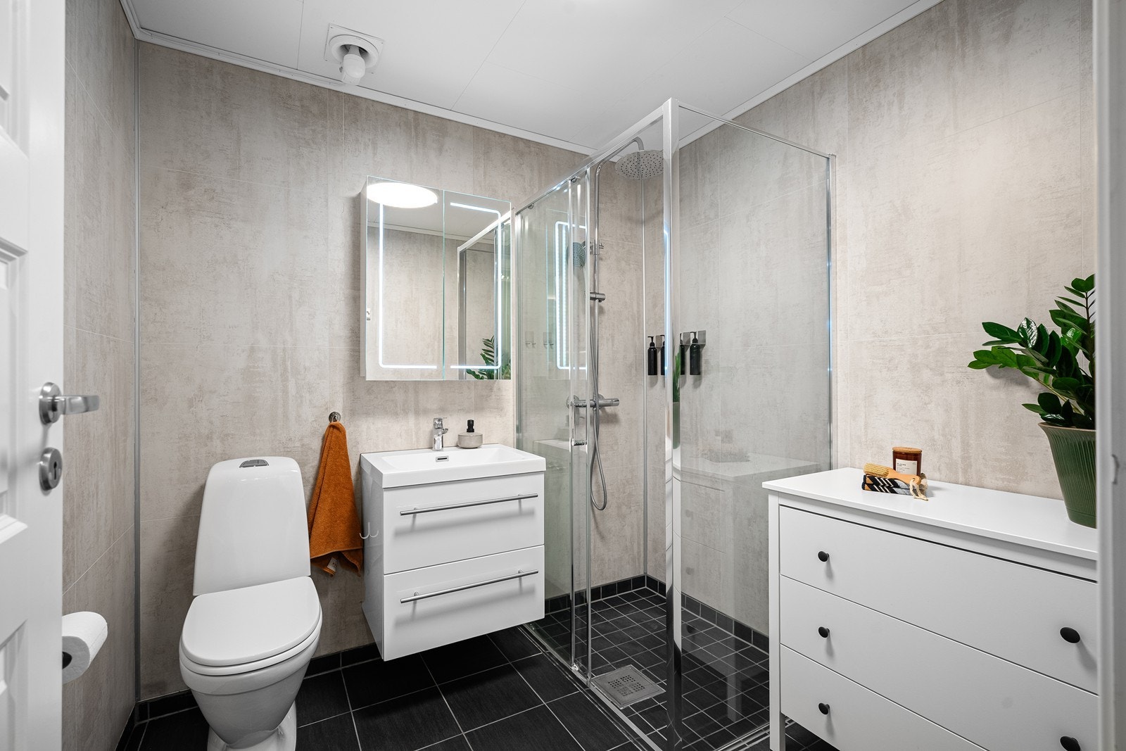 Flislagt bad Galleribilde