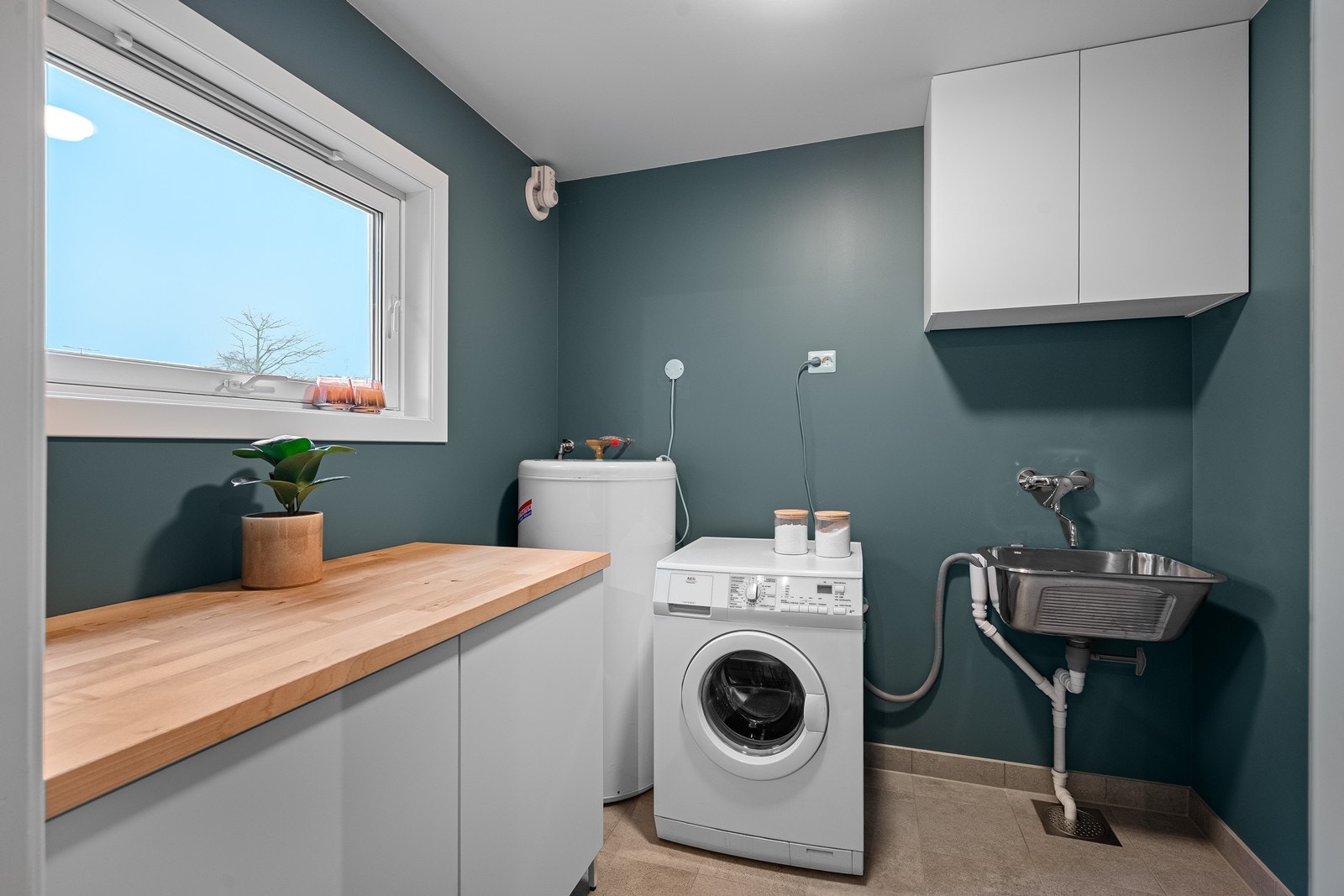 Vaskerom Galleribilde