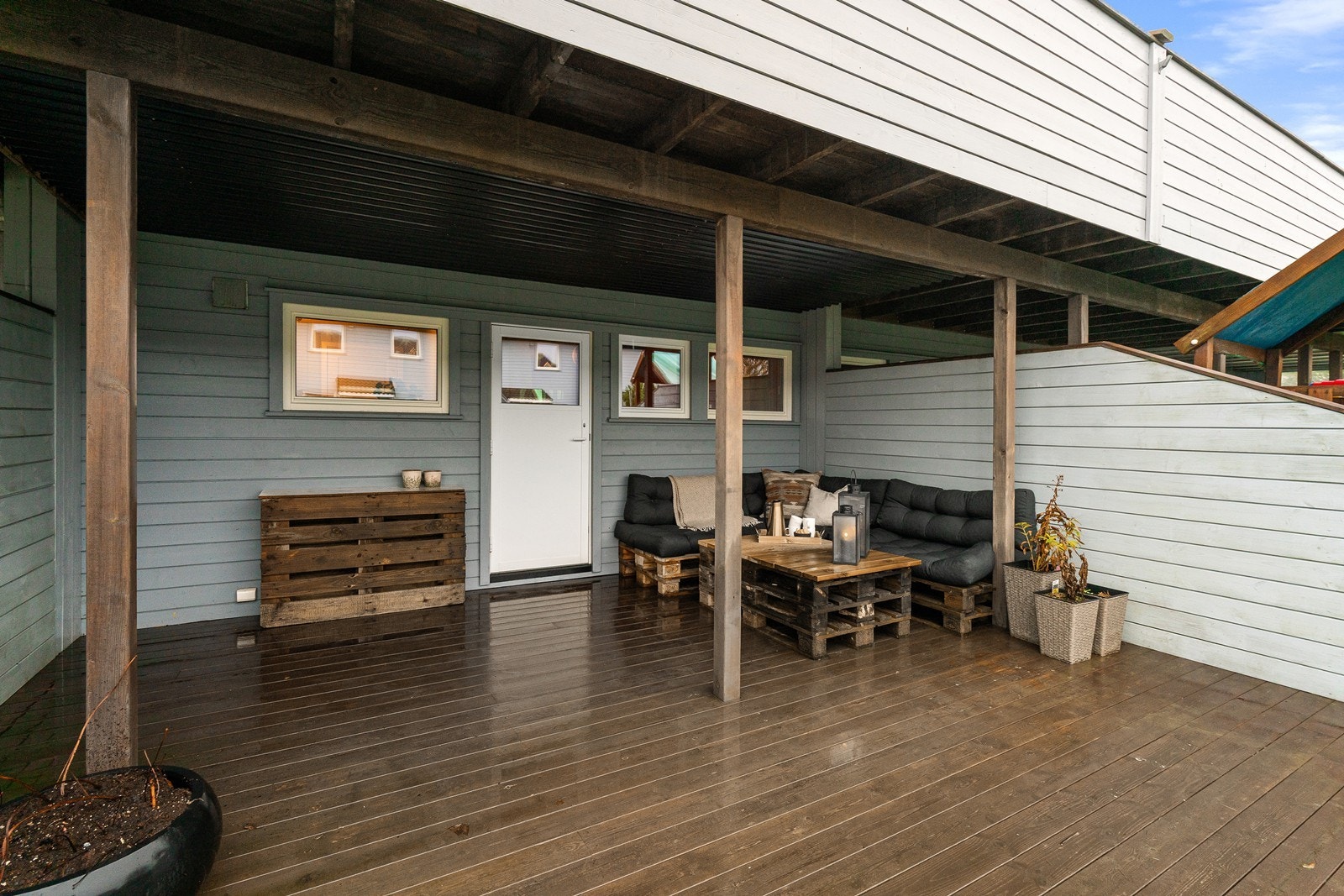 Terrasse med overtak Galleribilde