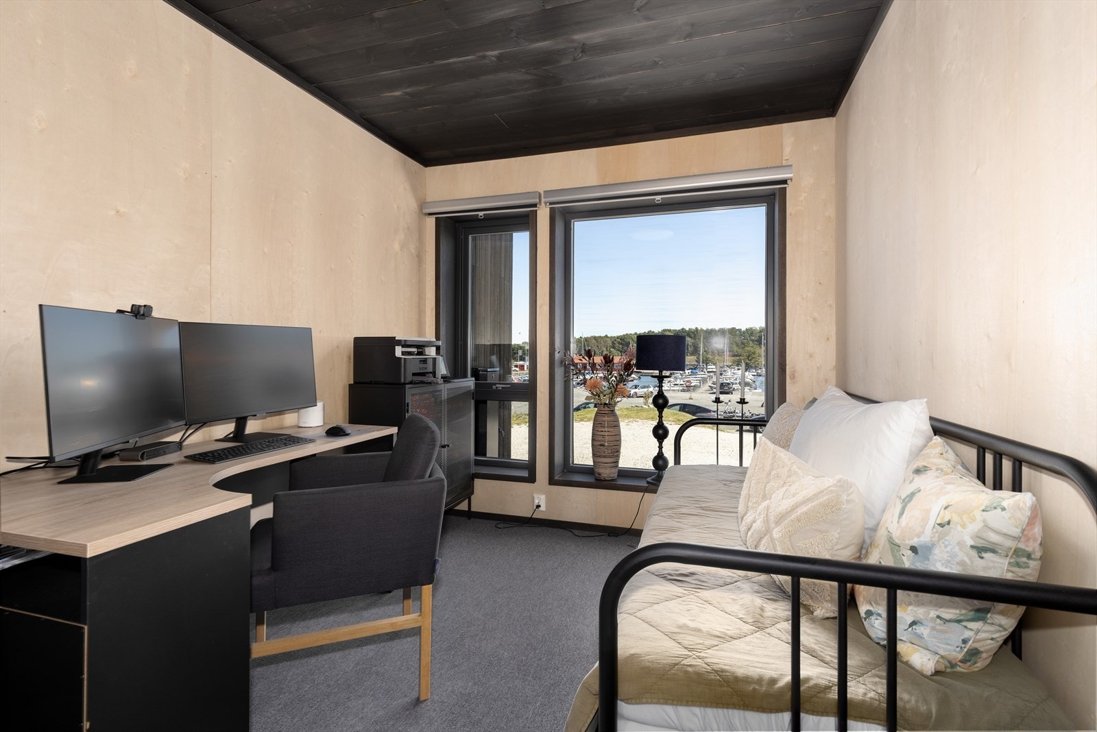 Rommet kan som i dag også fint kombineres med kontorløsning. Galleribilde