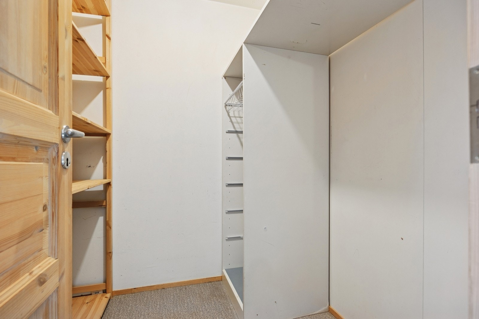 Bod på 3,5 kvm med praktisk plassering i tilknytning gangen. Galleribilde