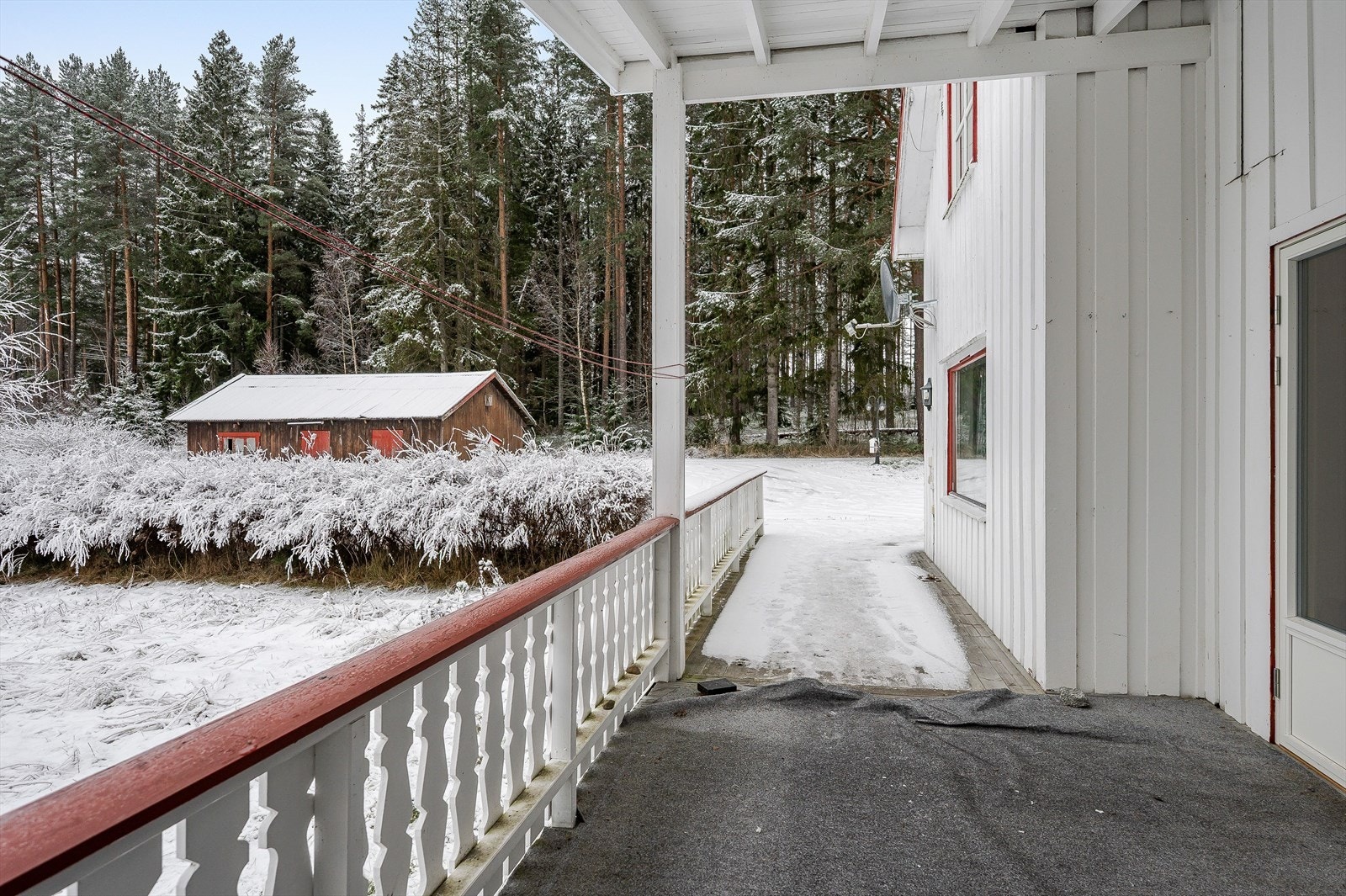 Her er det plass til utemøbler og annet ønskelig. Galleribilde