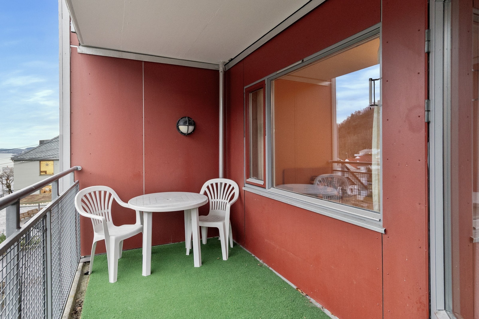 Koselig hjørne med fine muligheter for en hyggelig sitteplass. Galleribilde