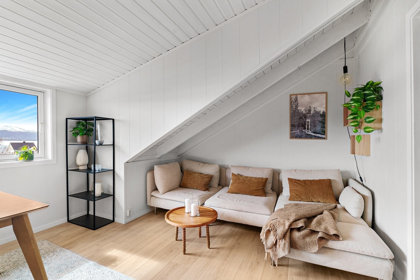 Leiligheten har lave felleskostnader på kun 1 100,- i mnd! Galleribilde