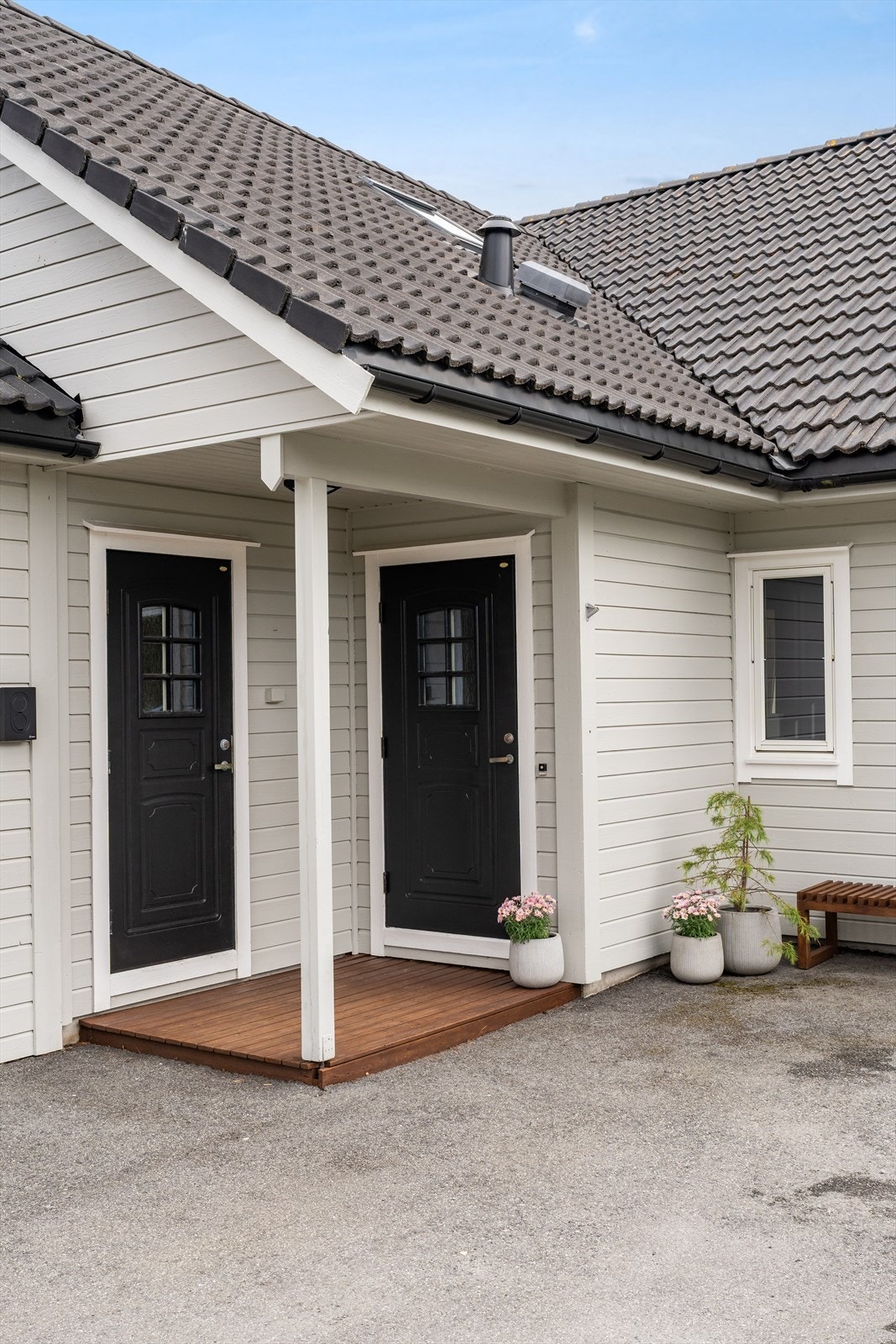 Pent inngangsparti. Galleribilde